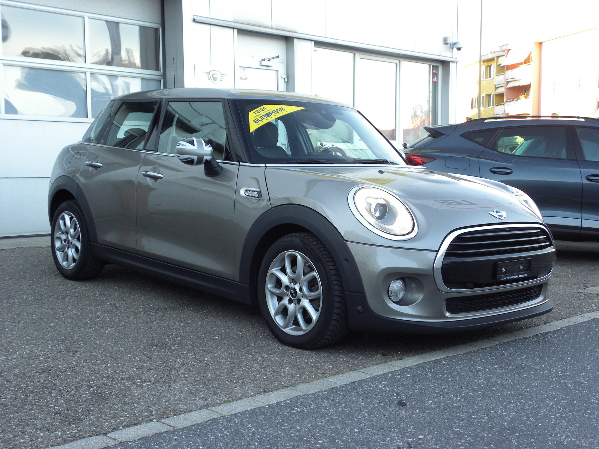 MINI Cooper Hyde Park Steptronic-image-1