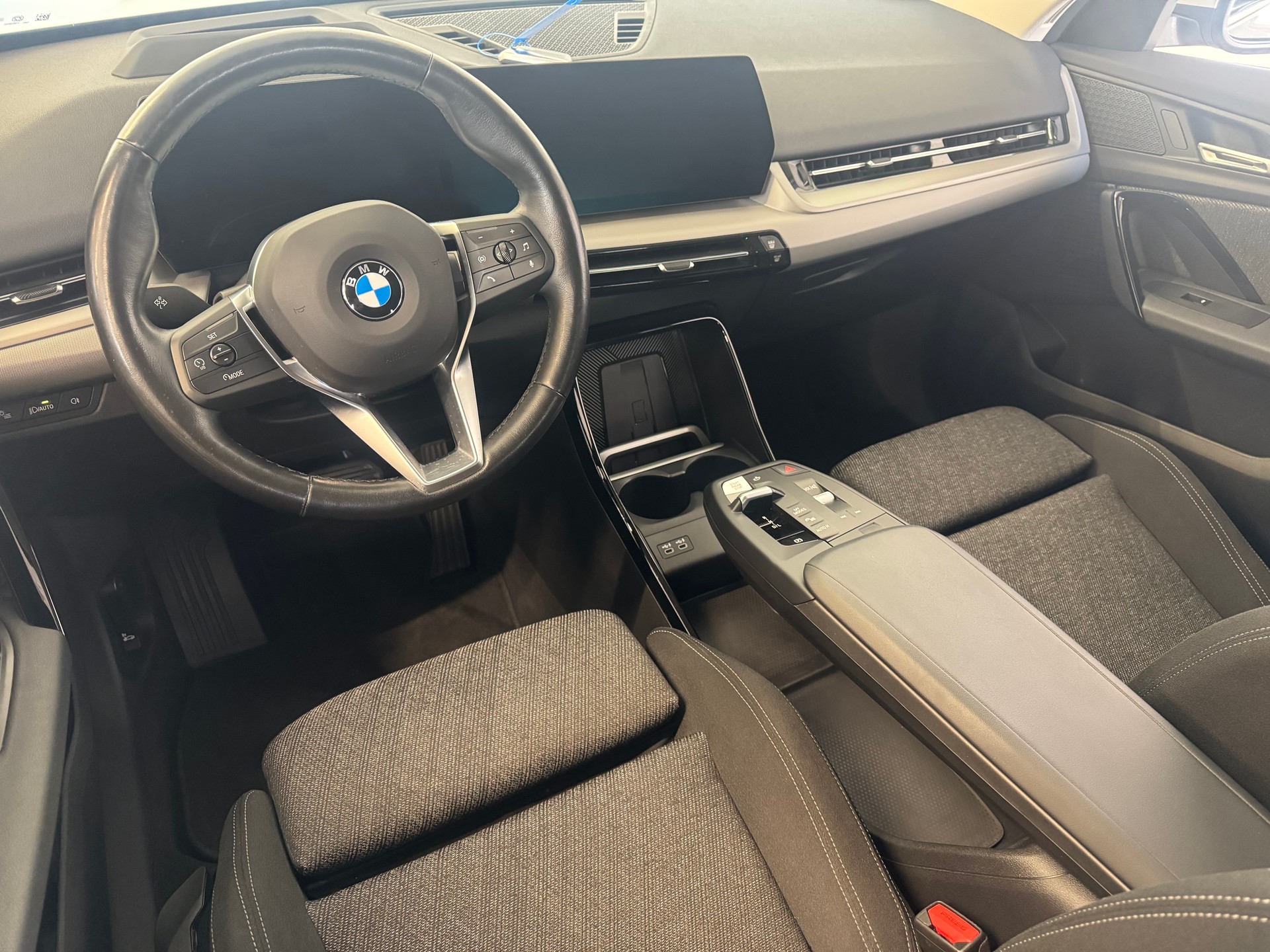 BMW X1 xDrive 20d 48V-image-6