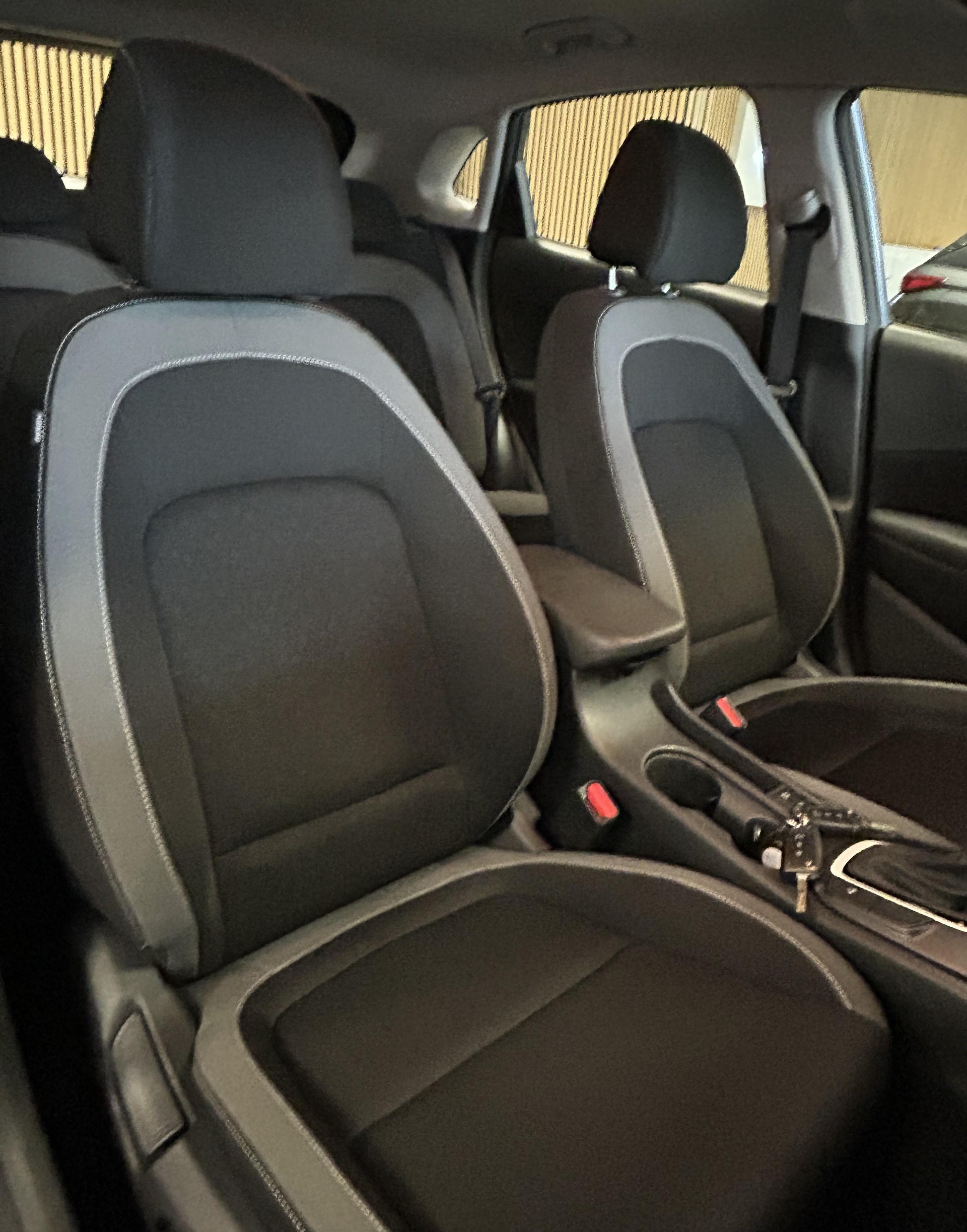 HYUNDAI Kona 1.6 GDi Hybrid Amplia-image-16
