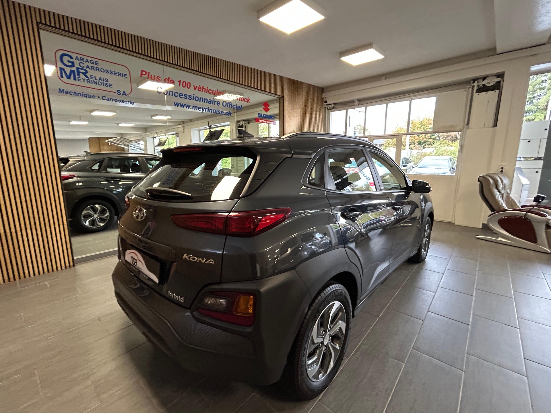 HYUNDAI Kona 1.6 GDi Hybrid Amplia-image-6