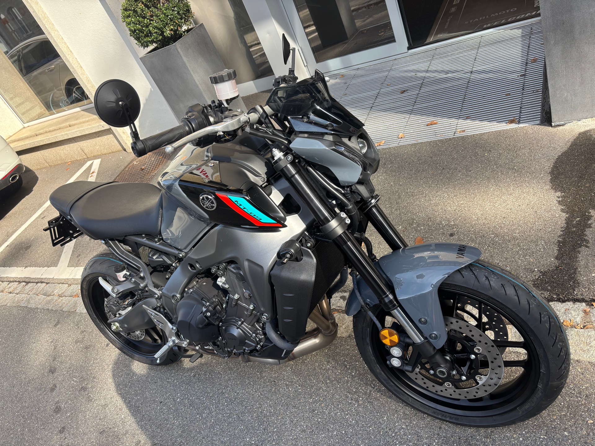 YAMAHA MT-09 Dark Edition-image-4