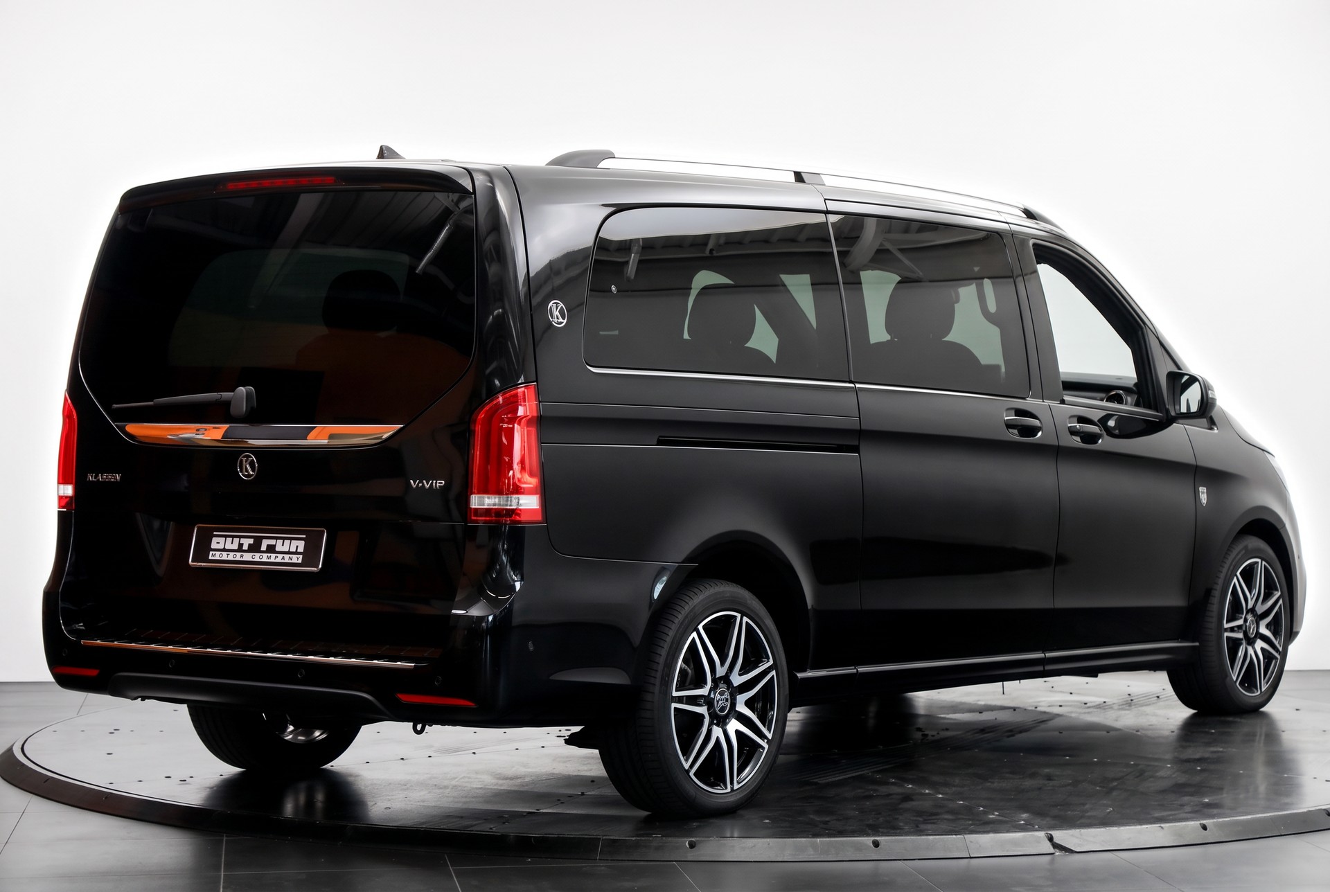 MERCEDES-BENZ Klassen V-VIP V 300 d extralang 4Matic • Smart-TV •-image-7