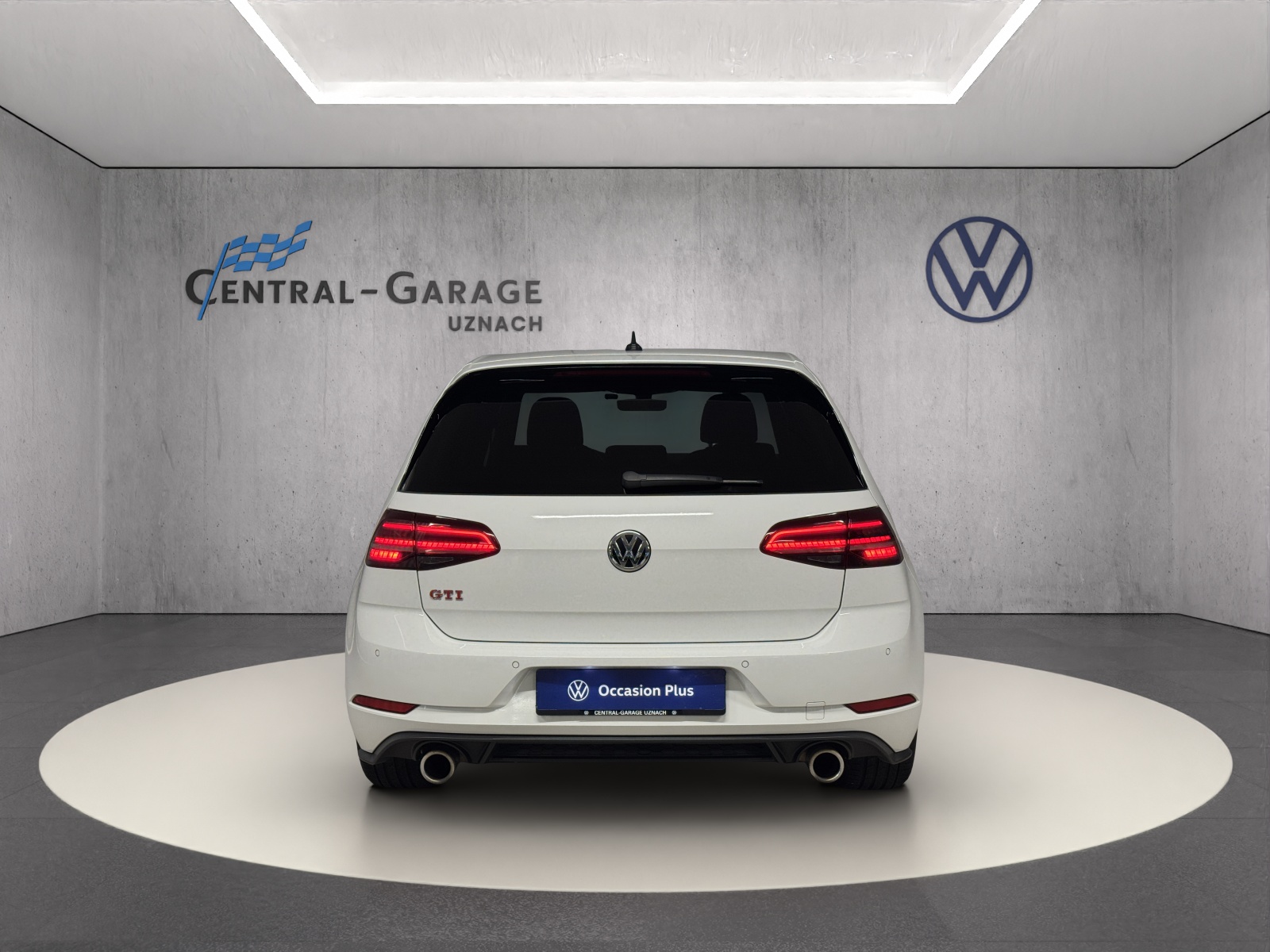 VW Golf 2.0 TSI GTI Performance DSG-showroom-element-3