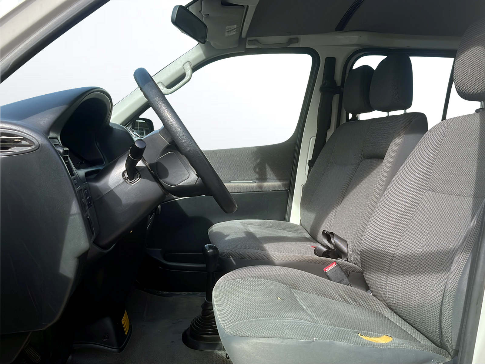 TOYOTA Hiace D-4D Van LWB-image-7