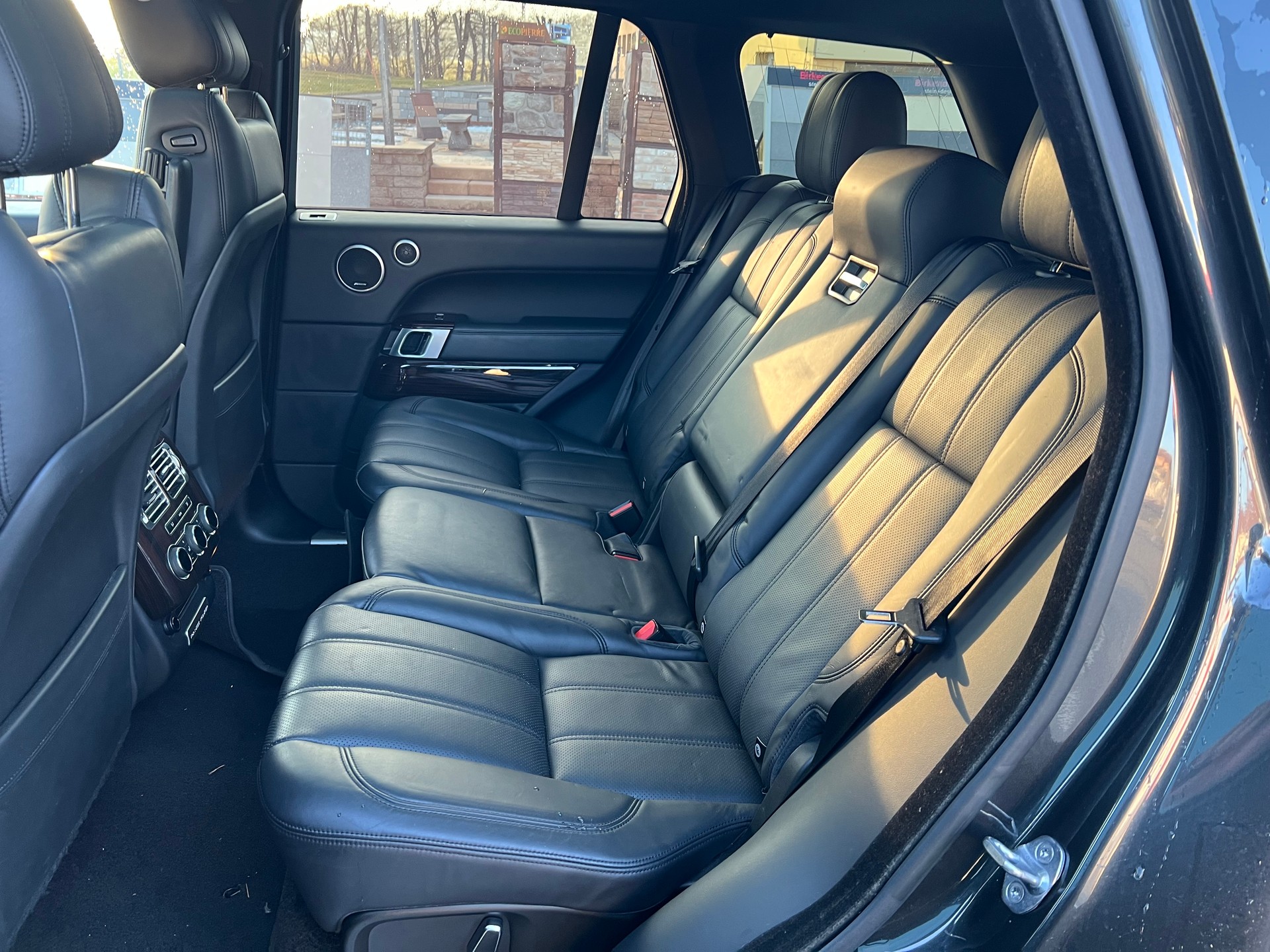 LAND ROVER Range Rover 3.0 TDV6 Vogue Automatic-image-9