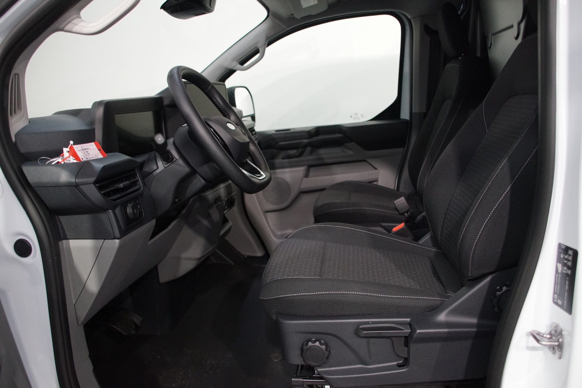 FORD Transit Custom Van 340 L2 H1 Trend-image-19