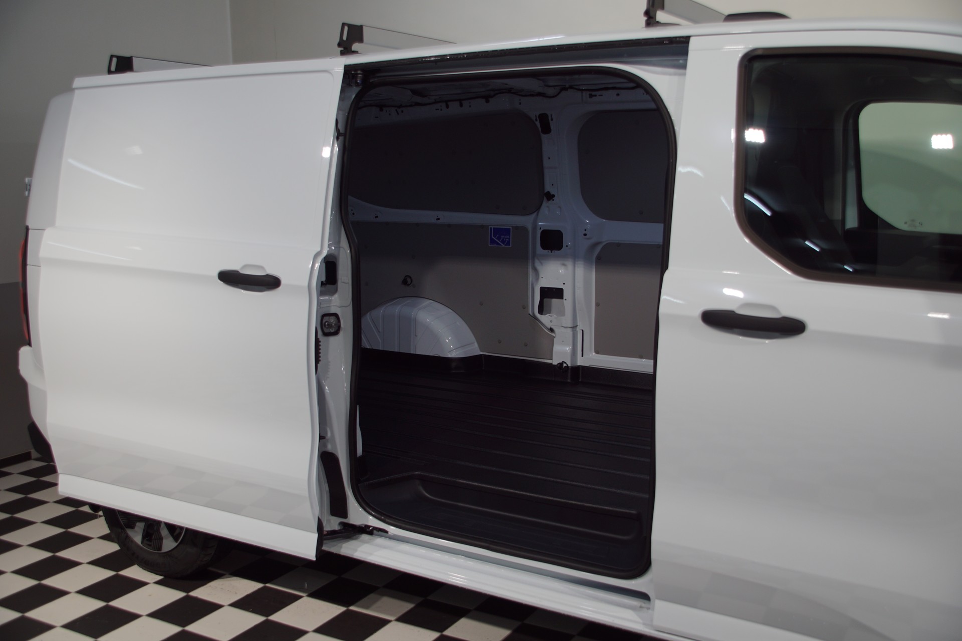 FORD Transit Custom Van 340 L2 H1 Trend-image-7