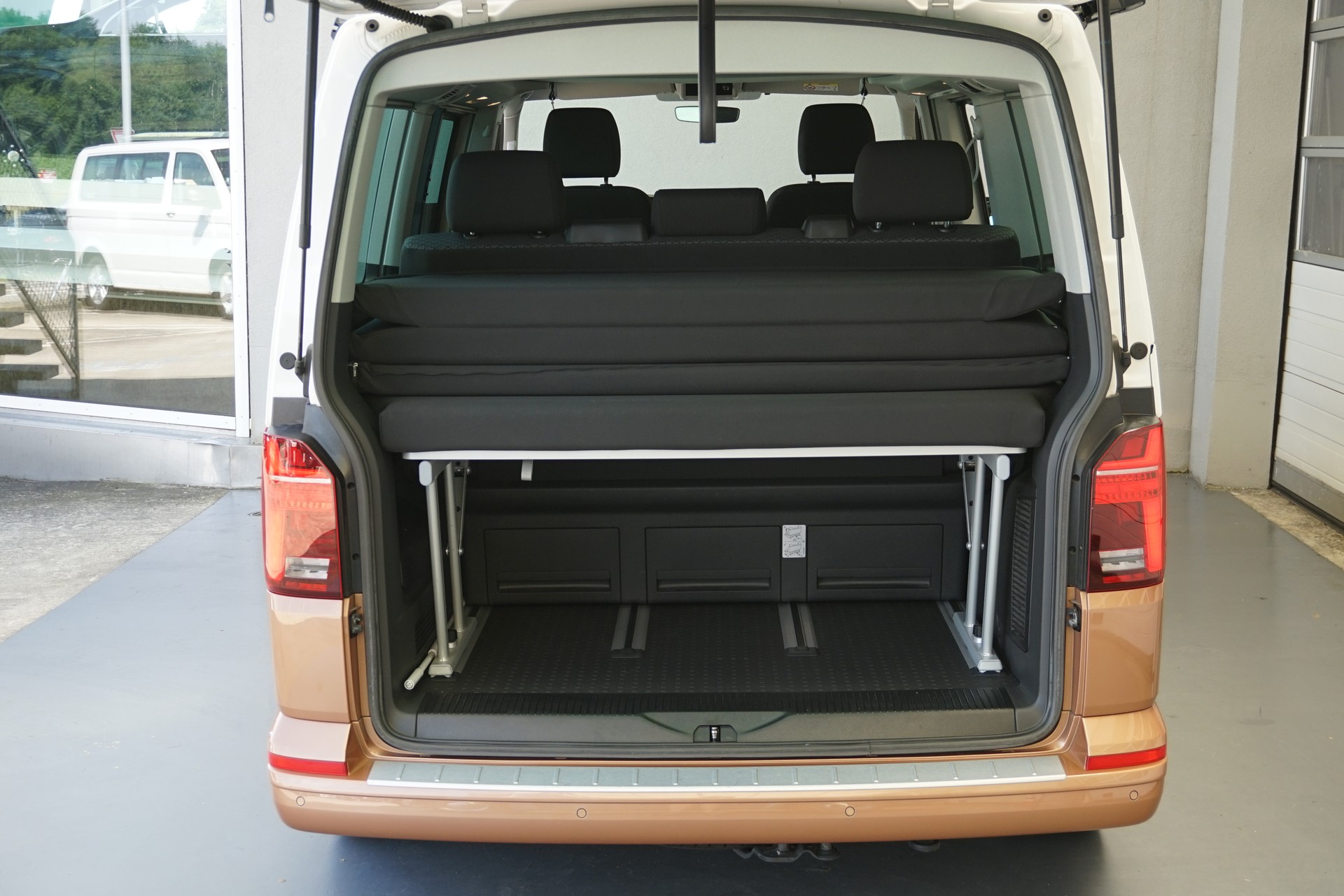 VW T6.1 California 150PS TDI Beach Liberty Spirit Automat mit Miniküche und Abstandsregeltempomat-image-21