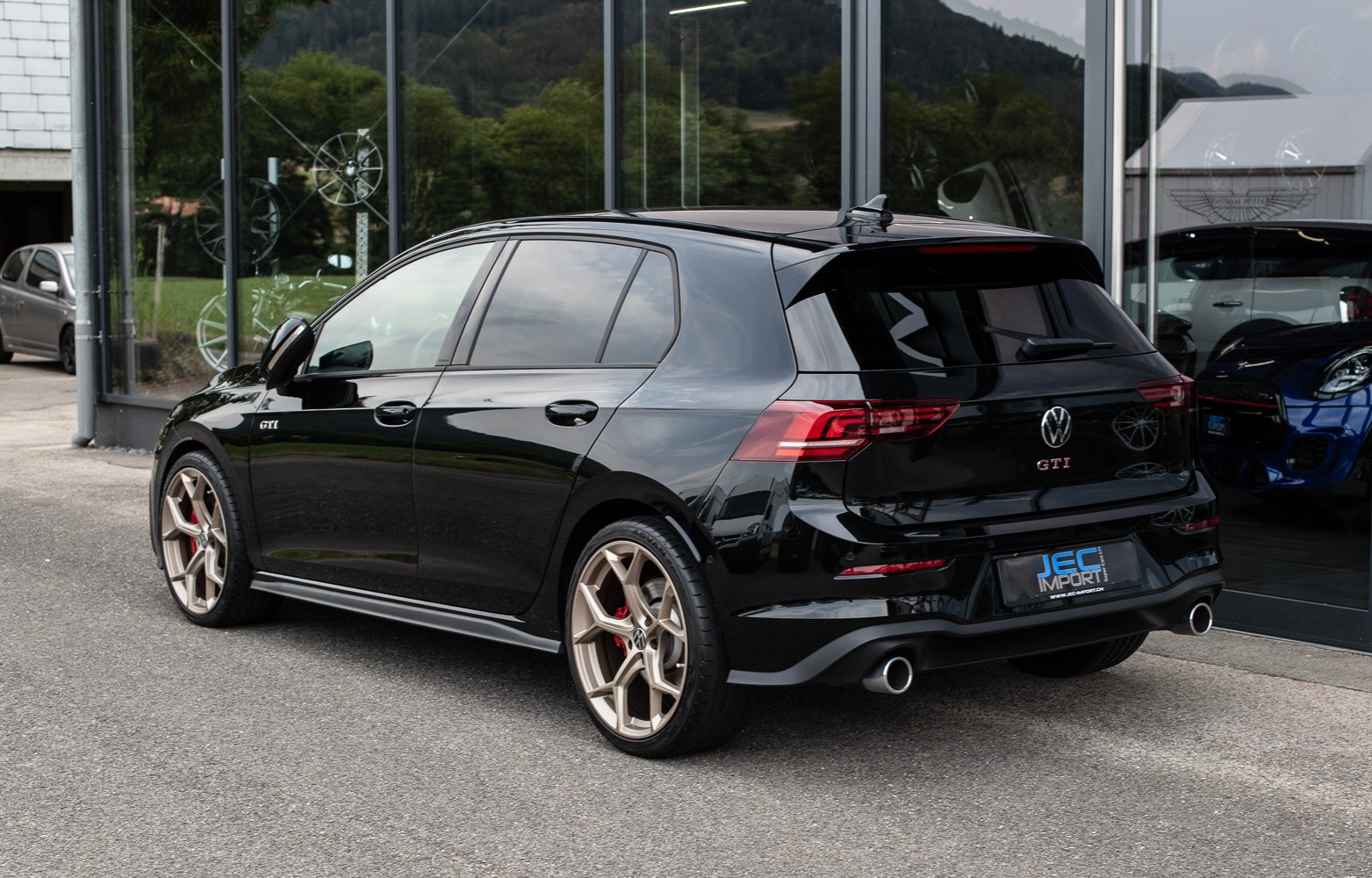 VW Golf 2.0 TSI GTI DSG *BLACK STYLE EDITION*-image-7