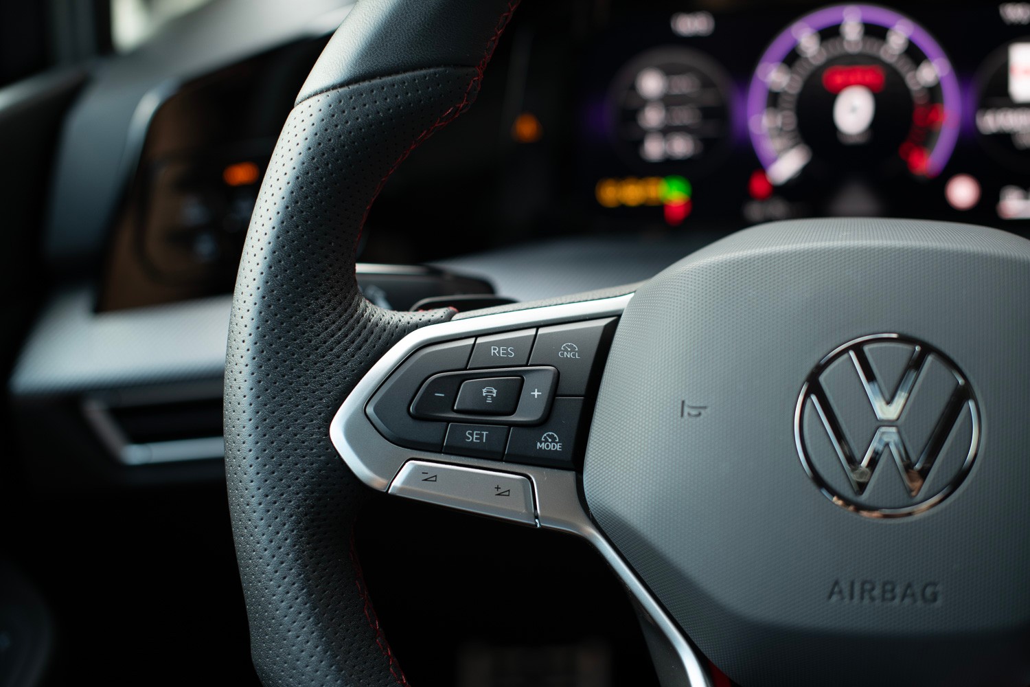 VW Golf 2.0 TSI GTI DSG *BLACK STYLE EDITION*-image-20