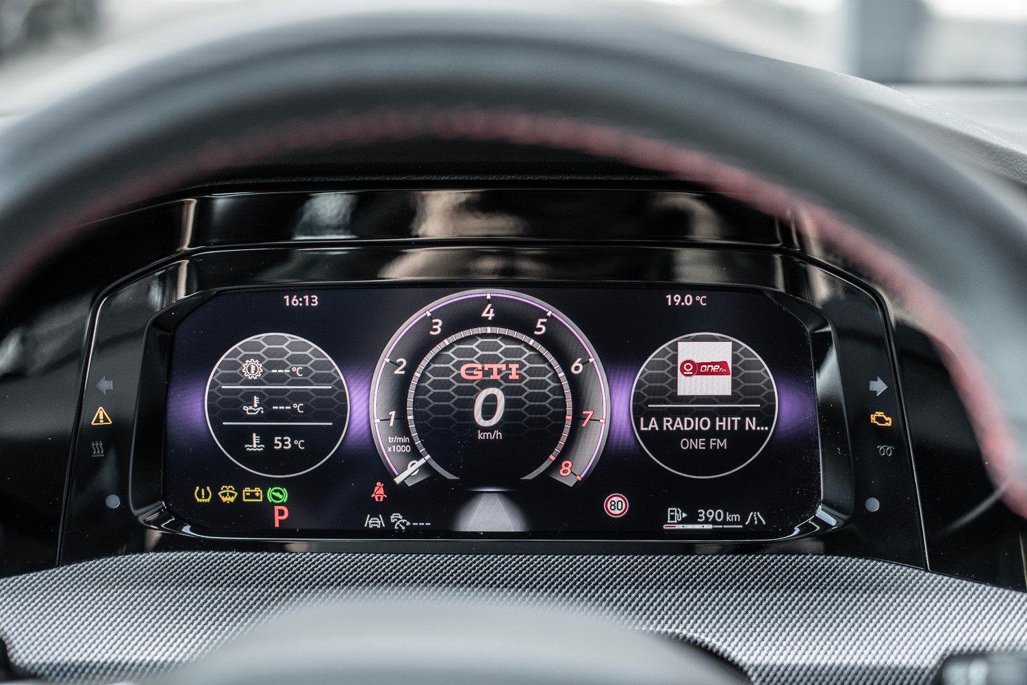 VW Golf 2.0 TSI GTI DSG *BLACK STYLE EDITION*-image-18