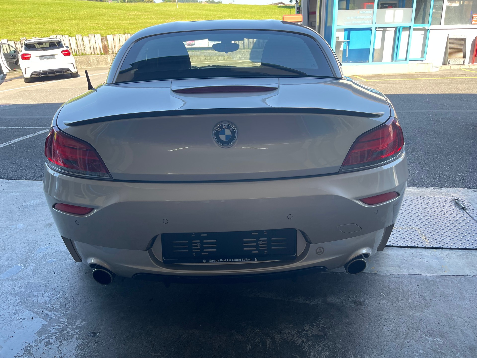 BMW Z4 sDrive35i DKG-image-5