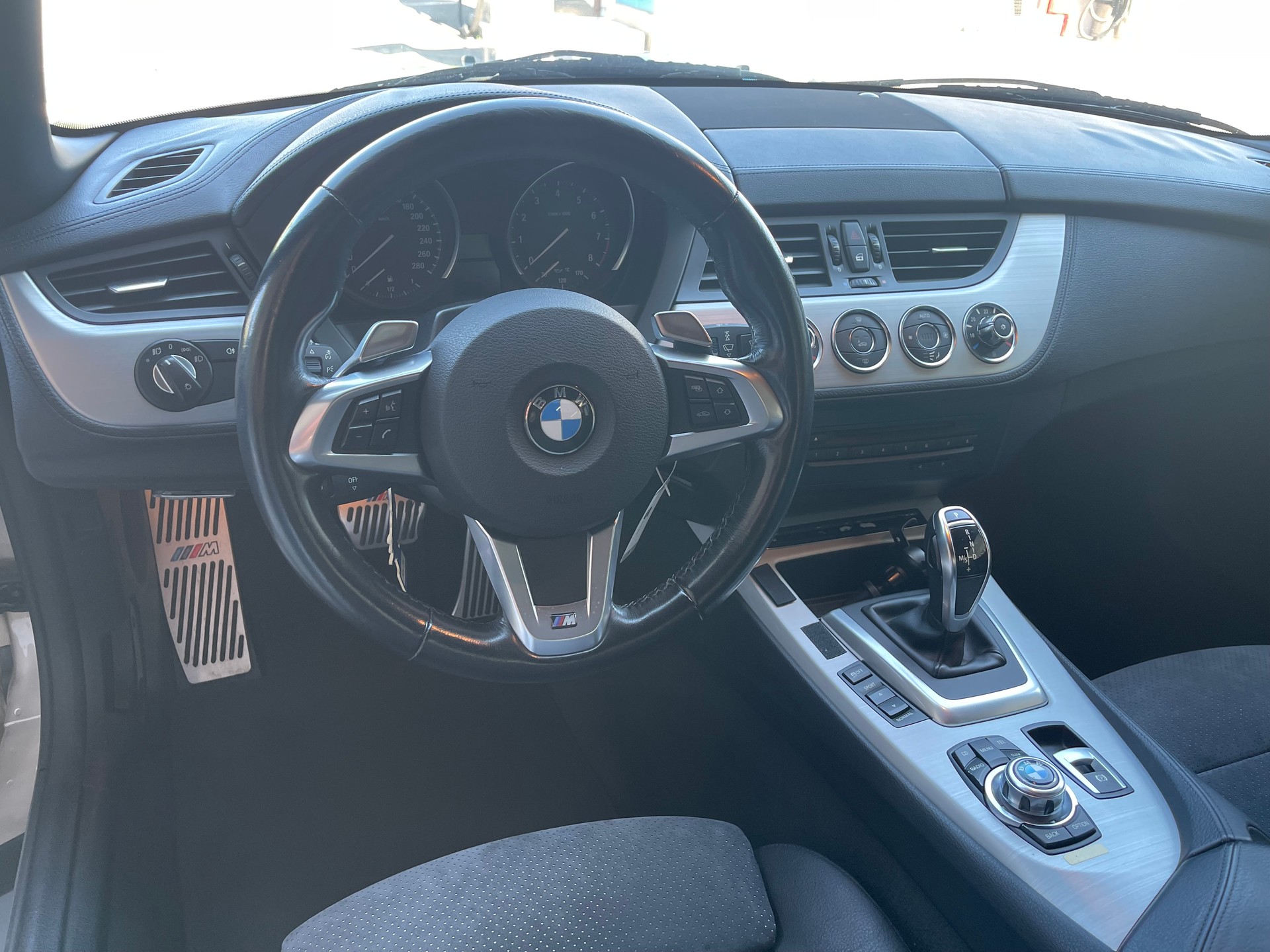 BMW Z4 sDrive35i DKG-image-9