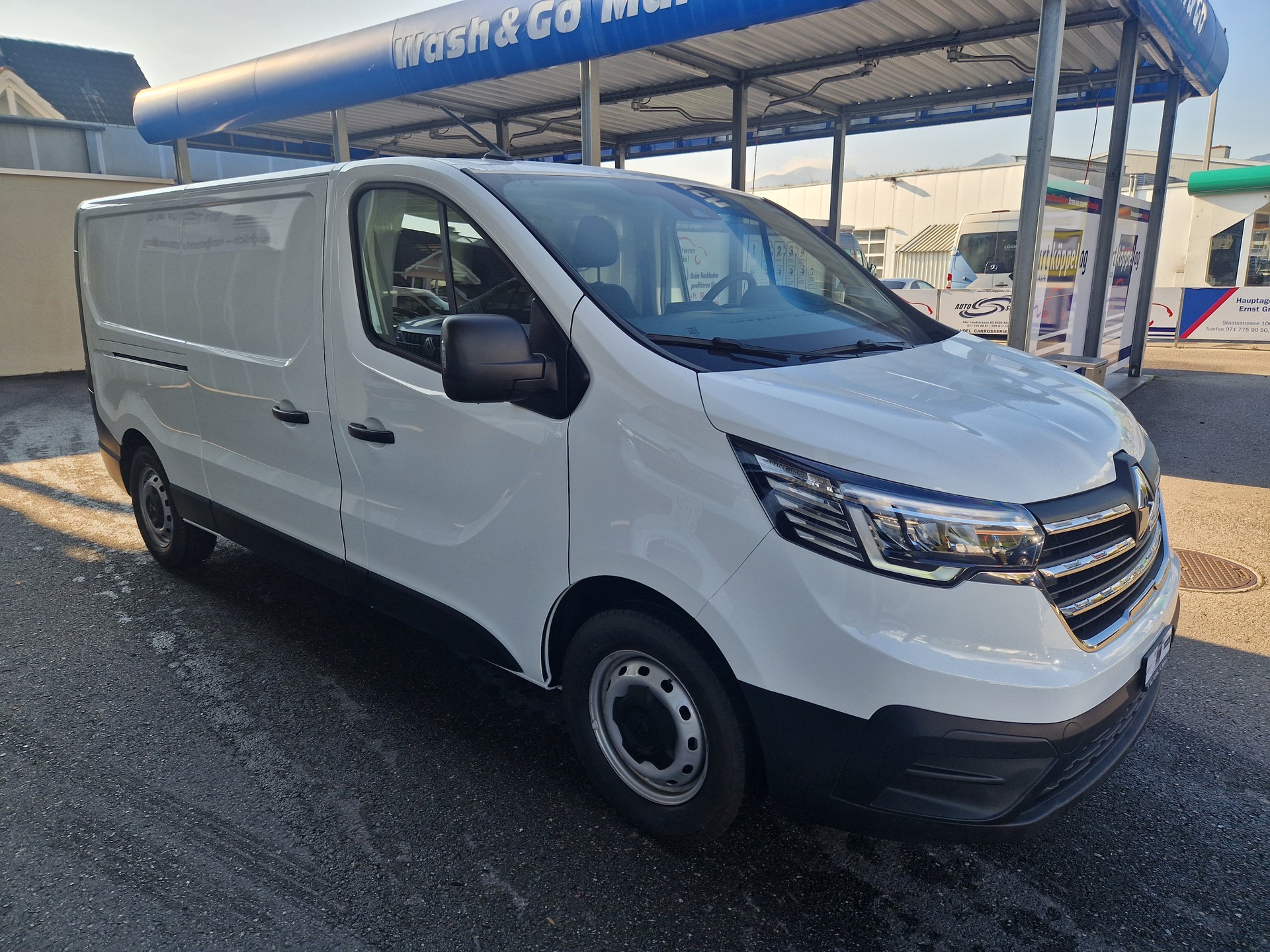 RENAULT 3.0t L2H1 dCi 130-image-4