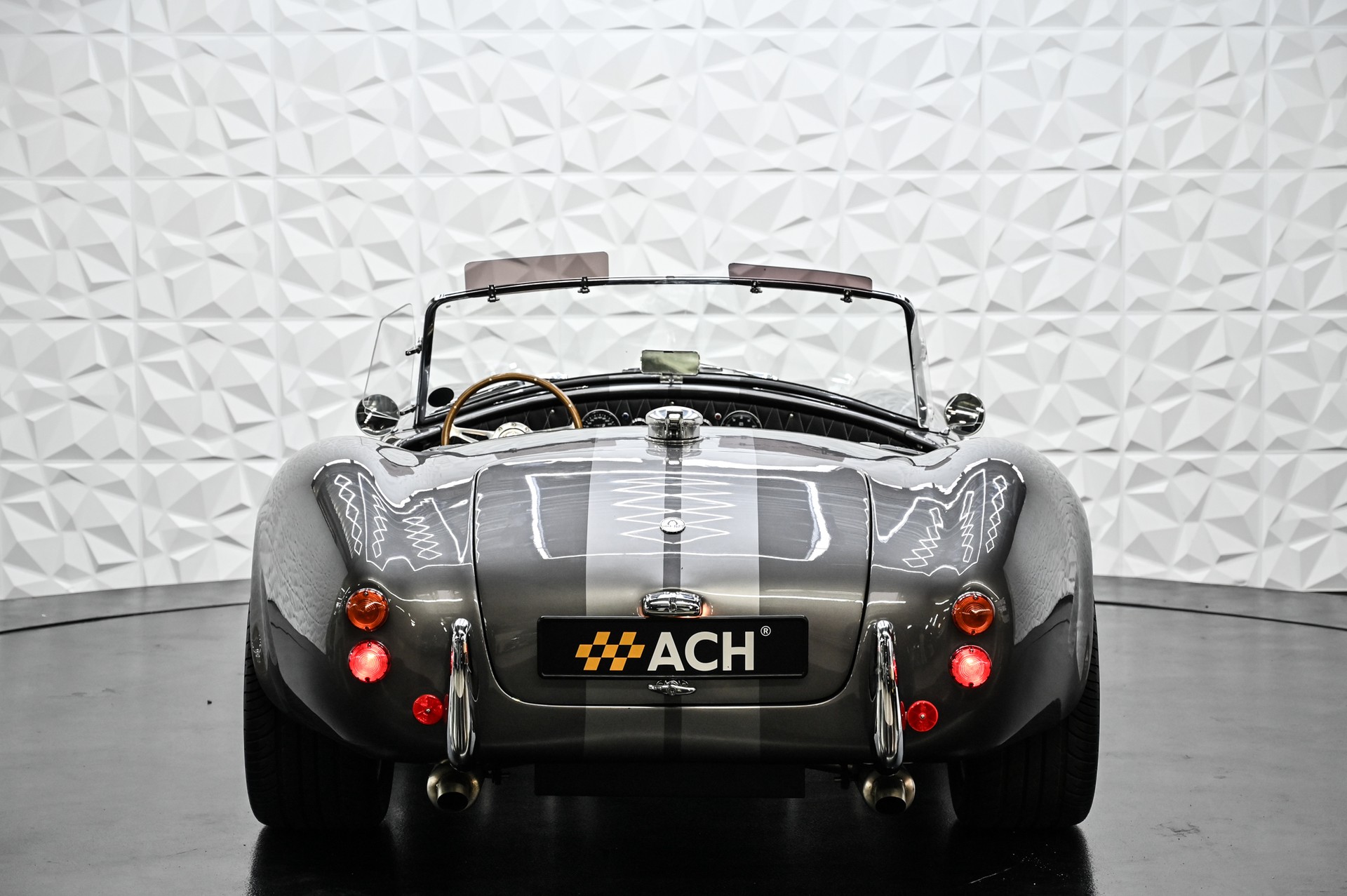 HS Cobra V8 427-image-7