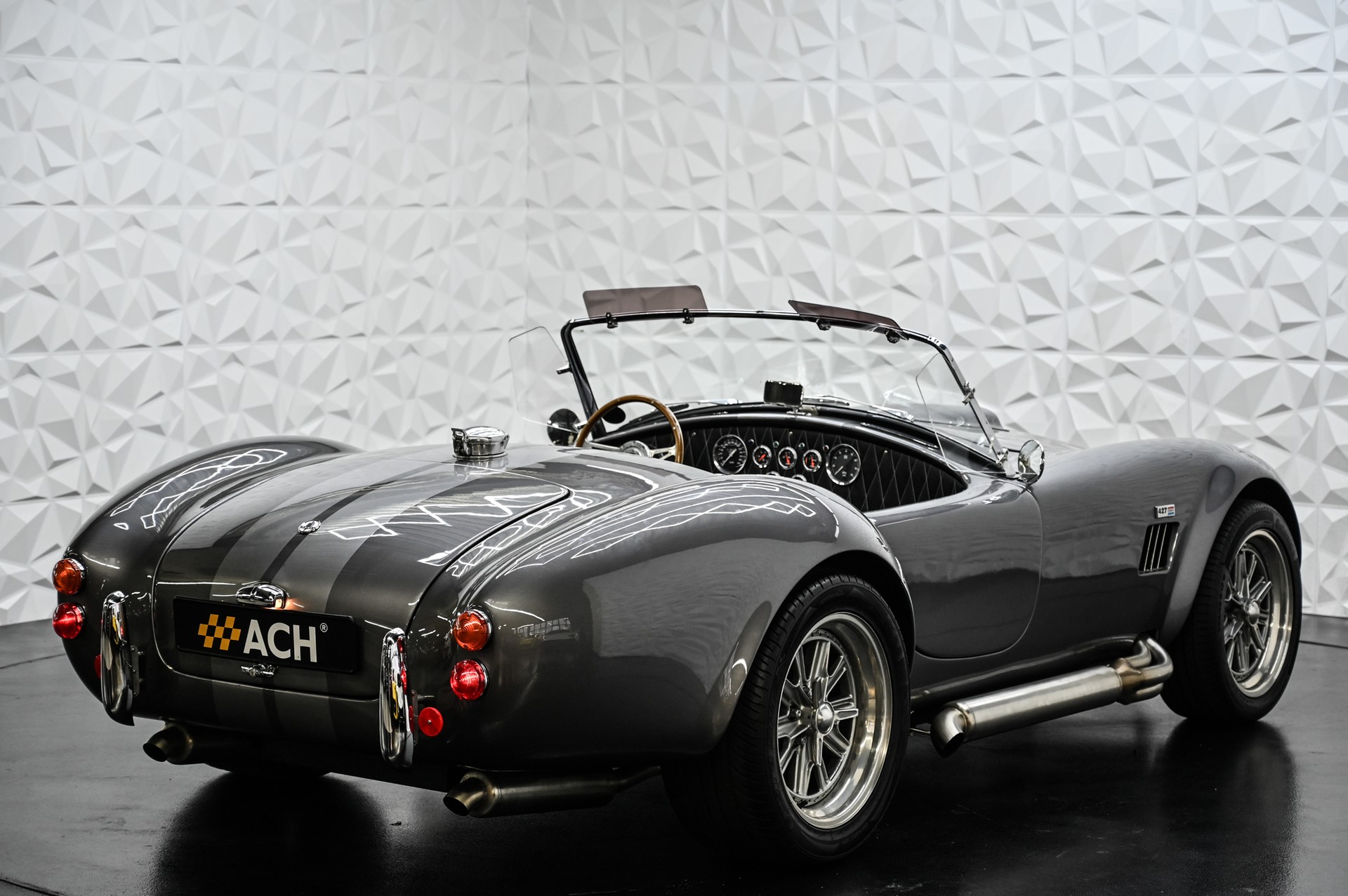 HS Cobra V8 427-image-6