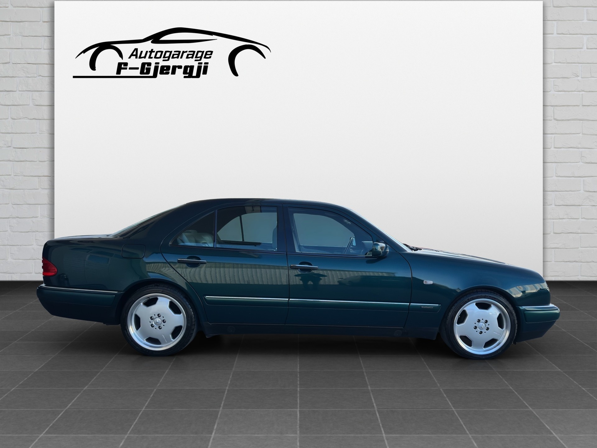 MERCEDES-BENZ E 320 Elégance Automatic-image-6