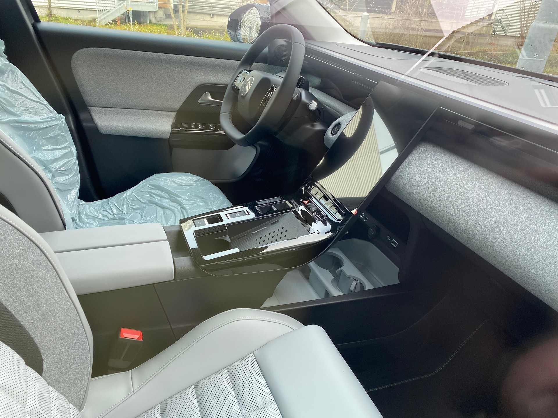 CITROEN E-C5 Aircross 73 kWh Max-image-5
