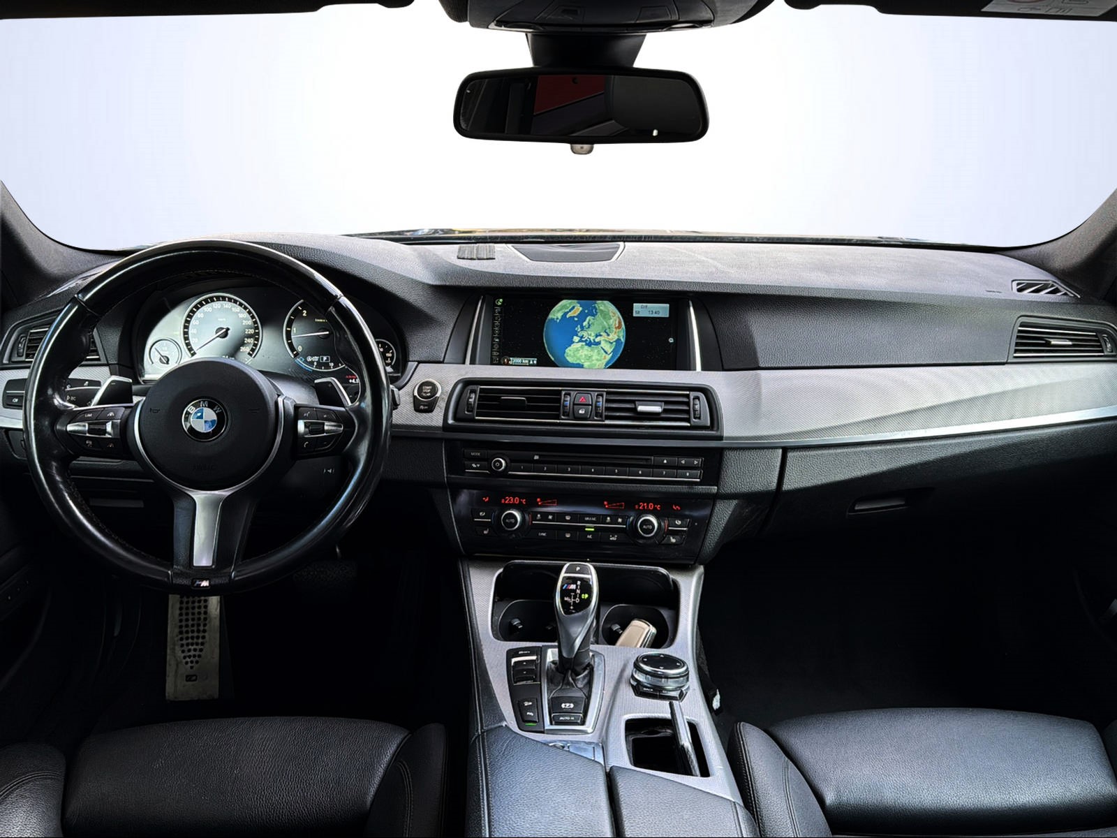 BMW M550d xDrive Steptronic-image-10