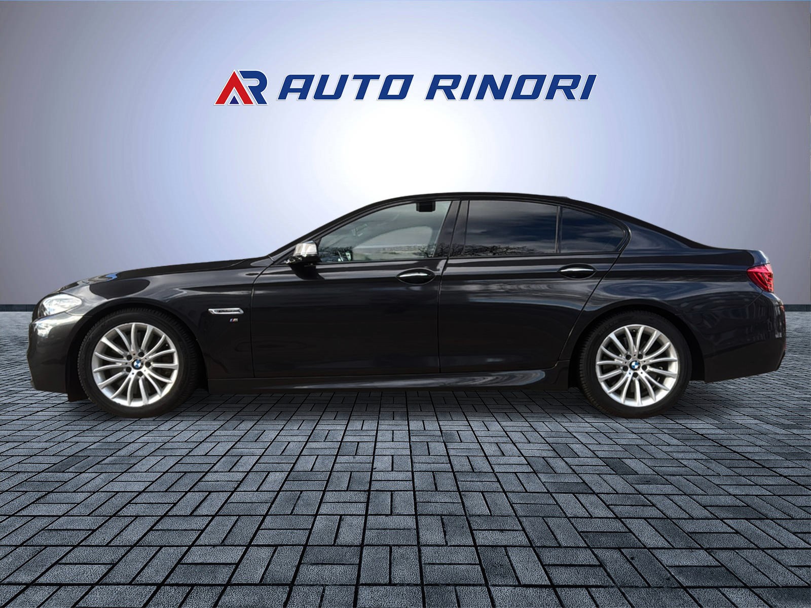 BMW M550d xDrive Steptronic-showroom-element-2