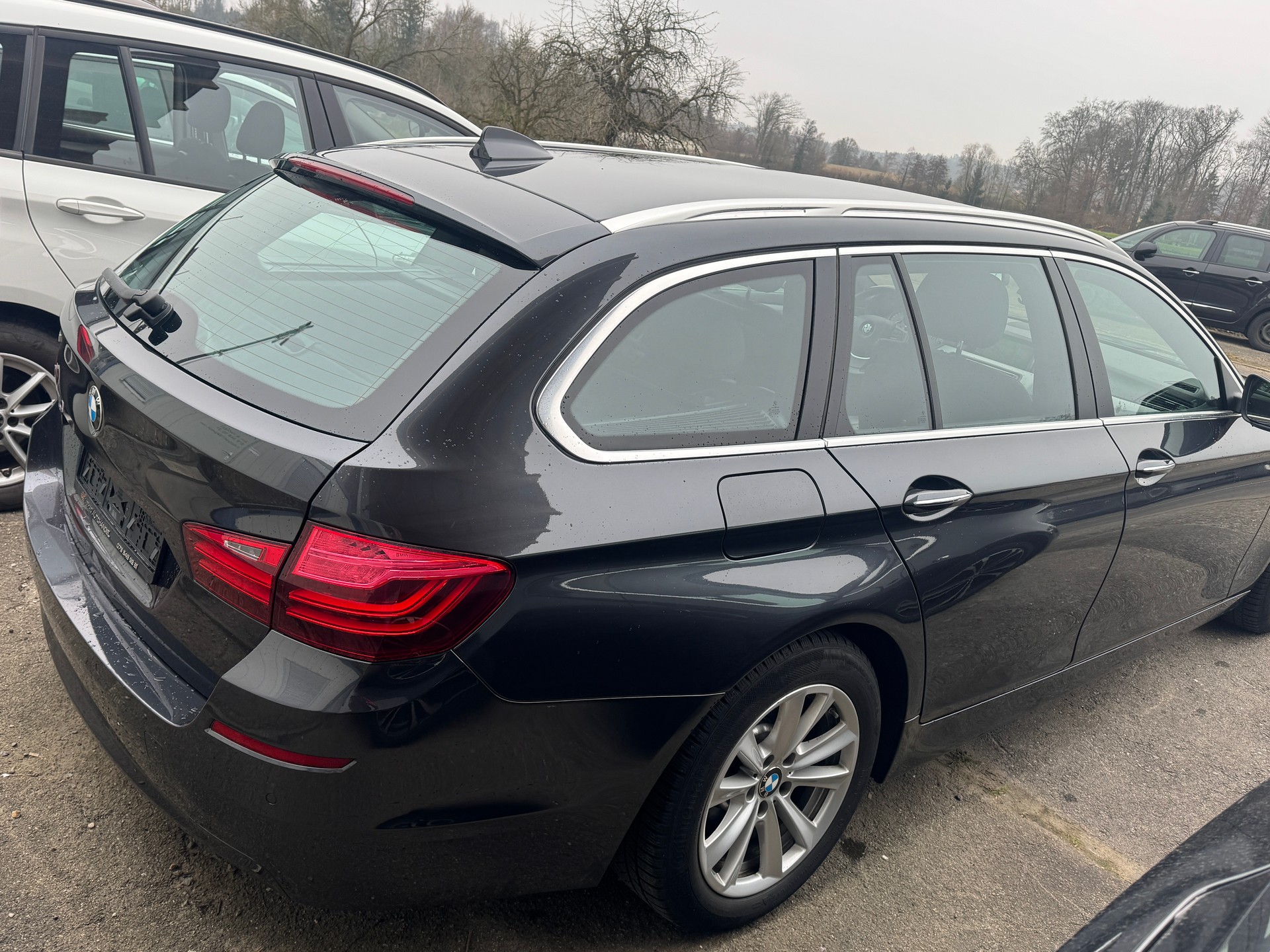 BMW 525d Touring xDrive Luxury Line Steptronic-image-6