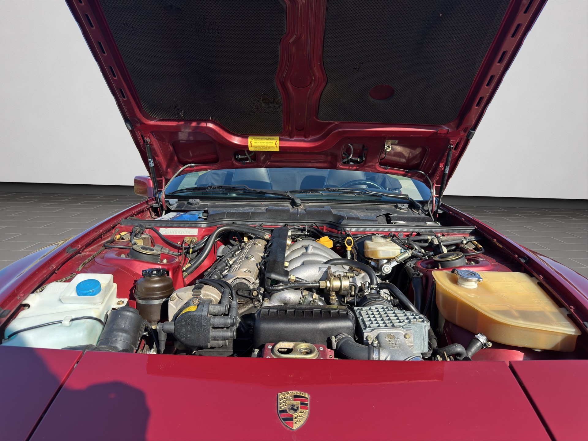 PORSCHE 944 S2 Cabriolet-image-15