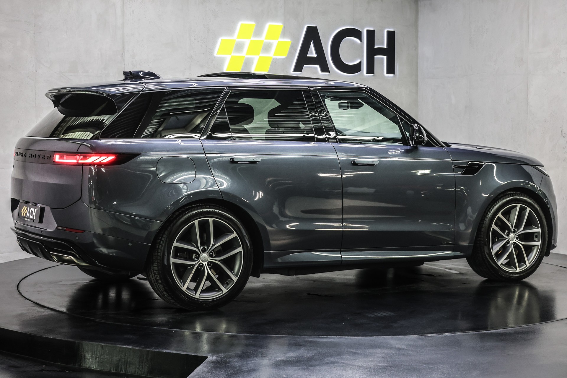 LAND ROVER Range Rover Sport 3.0 I6 P550e Autobiography-image-9