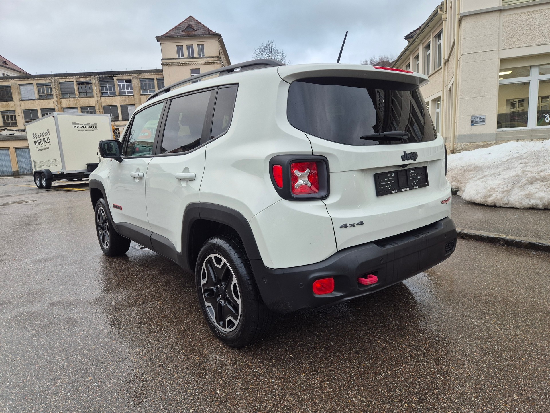 JEEP Renegade 2.0 CRD Trailhawk AWD + Low Range 9ATX-showroom-element-2