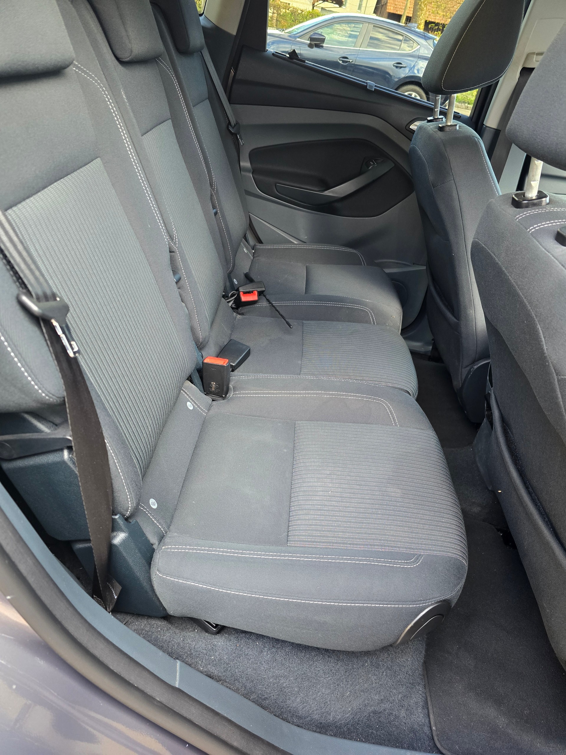 FORD C-Max 2.0 TDCi Titanium PowerShift-image-5