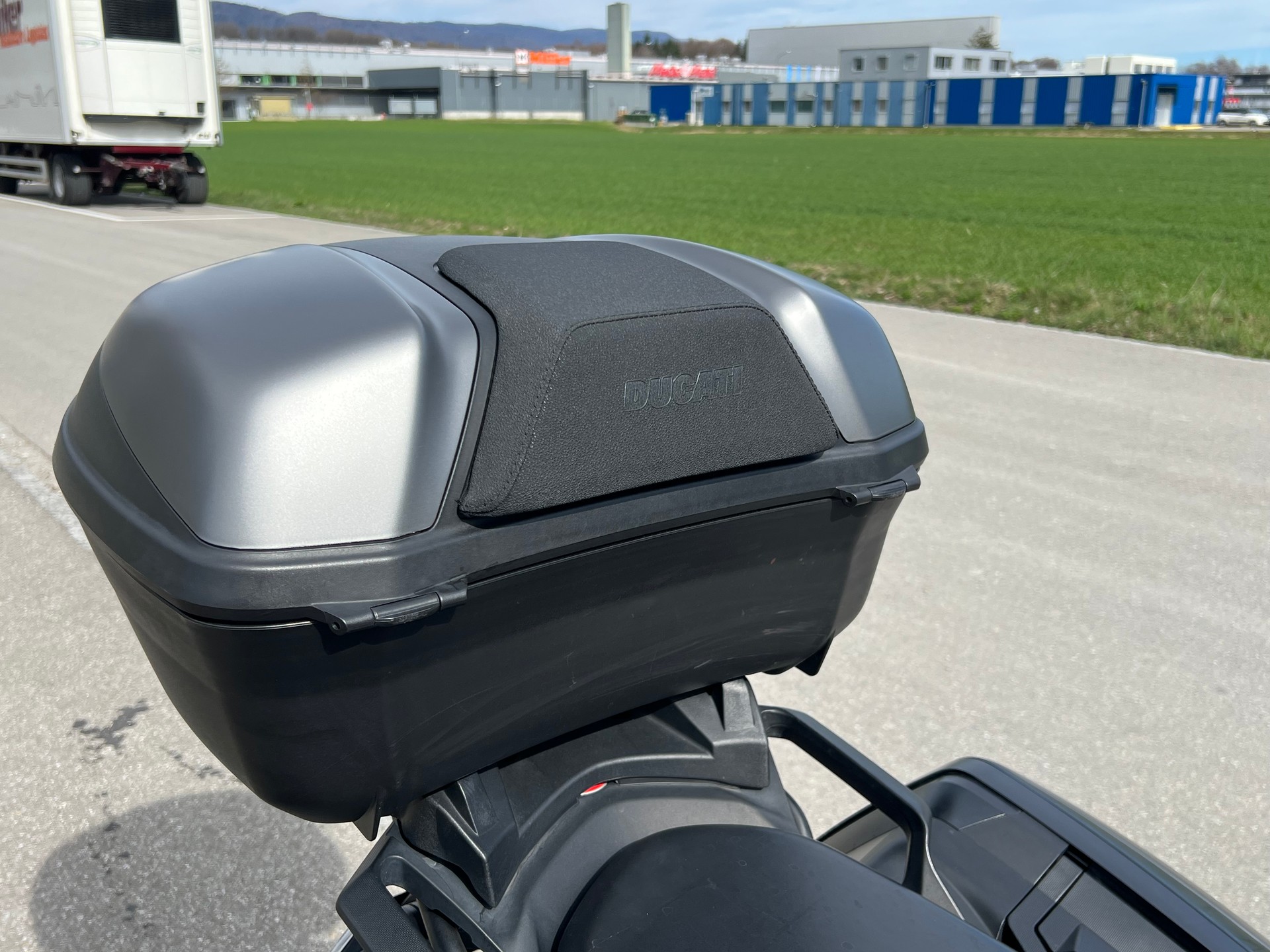 DUCATI Multistrada 1260 S Grand Tour-image-11