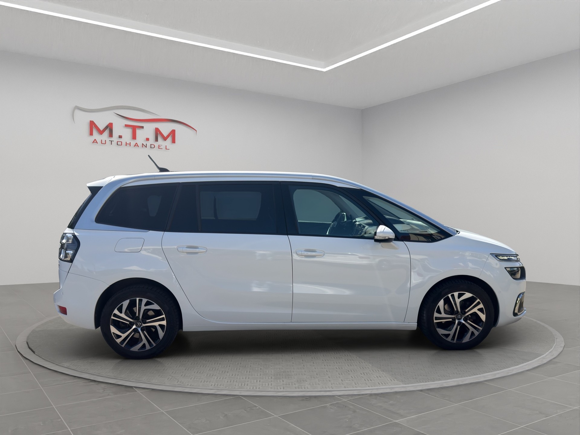 CITROEN Grand C4 Spacetourer 1.5 BlueHDi Shine EAT8-image-11