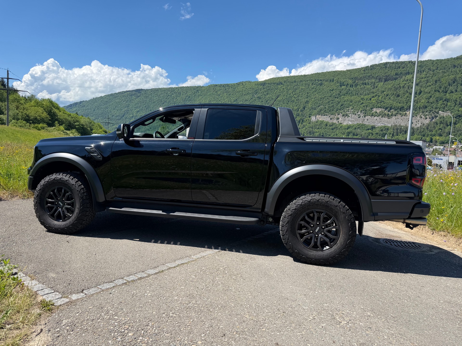 FORD "RANGER RAPTOR" 3.0 Eco Boost 4x4 AUTOMAT. CH WAGEN. VOLL OPTIONEN. MIT AHK. NEUWERTIG !! AUS 1 HAND.-image-9