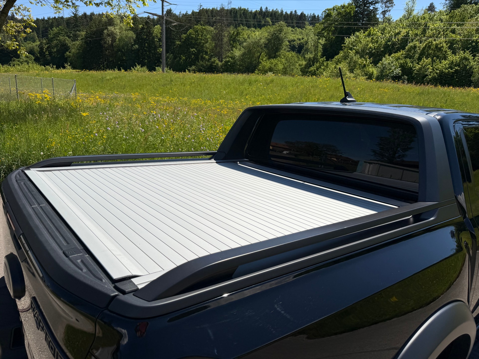 FORD "RANGER RAPTOR" 3.0 Eco Boost 4x4 AUTOMAT. CH WAGEN. VOLL OPTIONEN. MIT AHK. NEUWERTIG !! AUS 1 HAND.-image-16