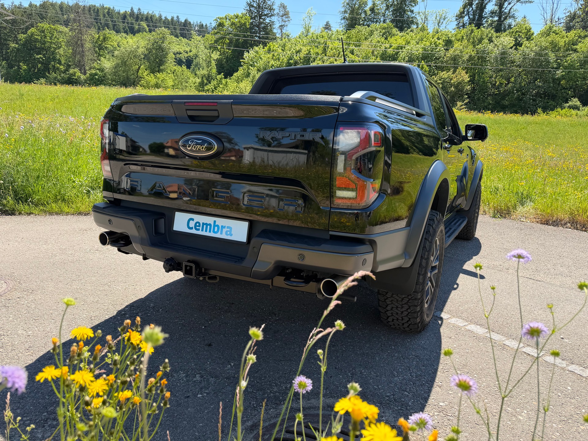 FORD "RANGER RAPTOR" 3.0 Eco Boost 4x4 AUTOMAT. CH WAGEN. VOLL OPTIONEN. MIT AHK. NEUWERTIG !! AUS 1 HAND.-image-10