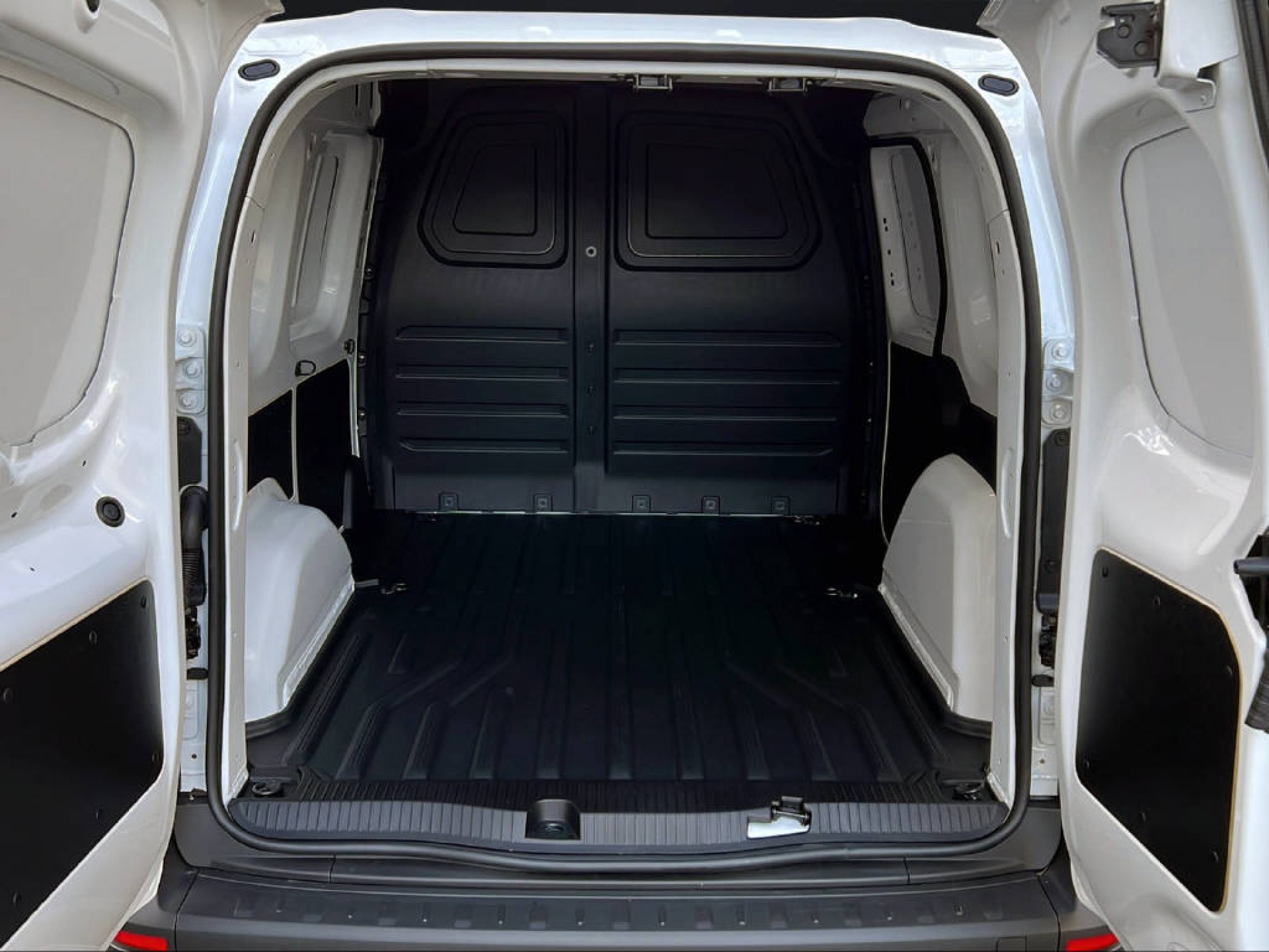 NISSAN Townstar fourg. 2.0 t L1 1.3 D-image-10