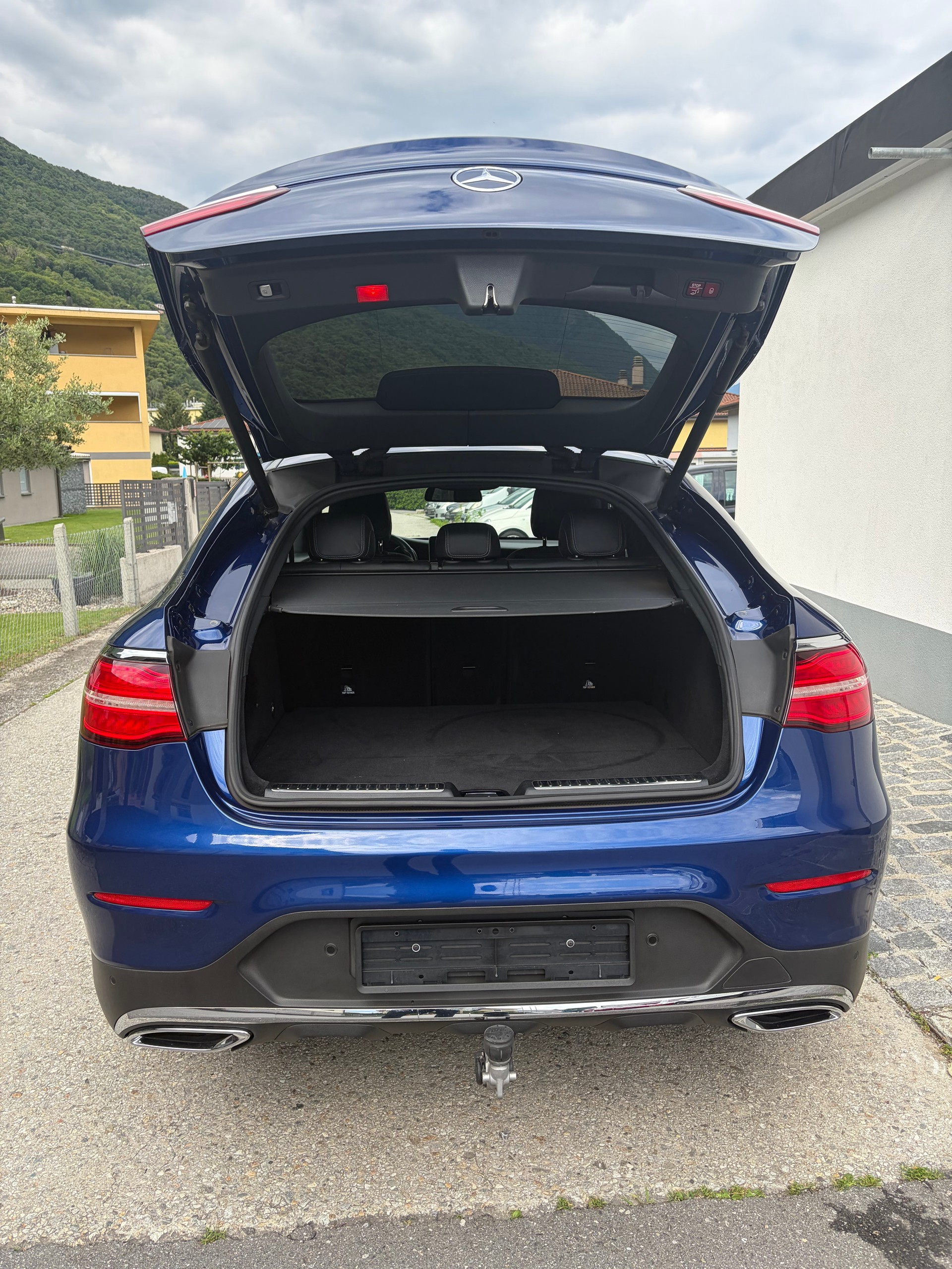 MERCEDES-BENZ GLC Coupé 250 d AMG Line 4Matic 9G-Tronic-image-6