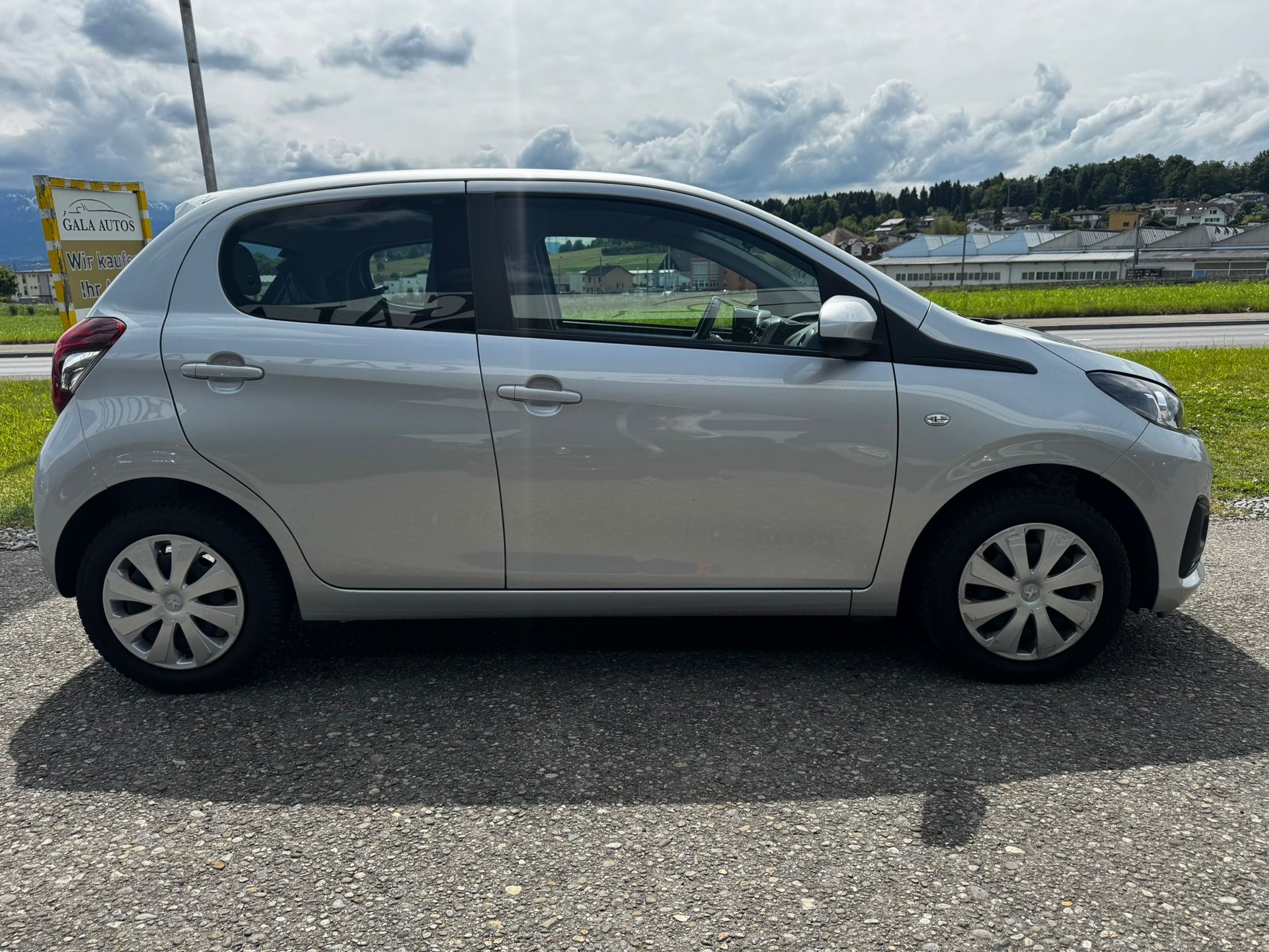 PEUGEOT 108 1.0 VTi Active ETG-image-3