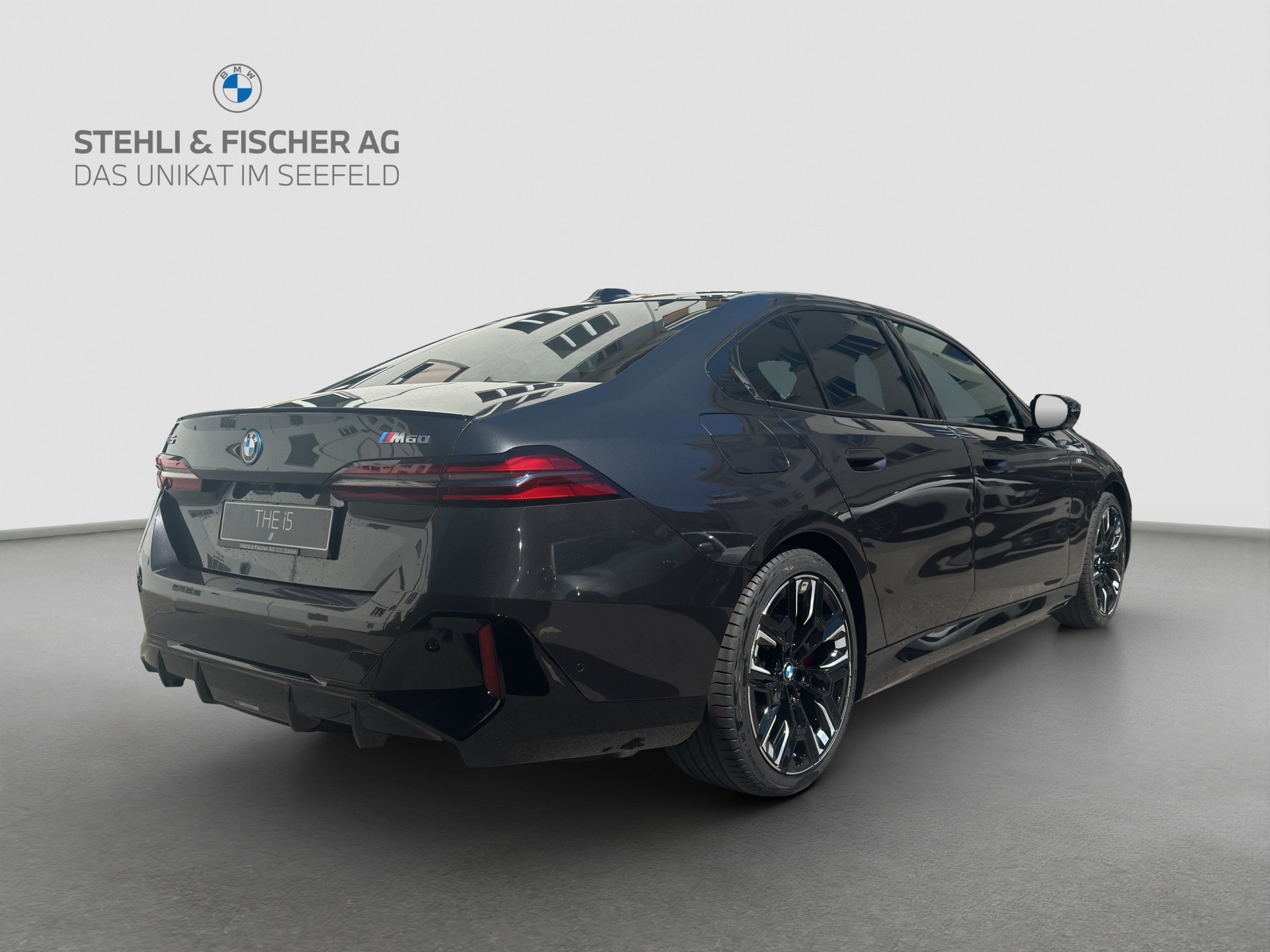 BMW i5 M60 xDrive M Sport Pro-showroom-element-2