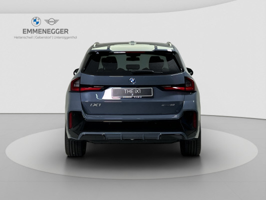 BMW iX1 xDrive 30 Ed. M Sport-showroom-element-3