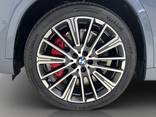 BMW iX1 xDrive 30 Ed. M Sport-image-7