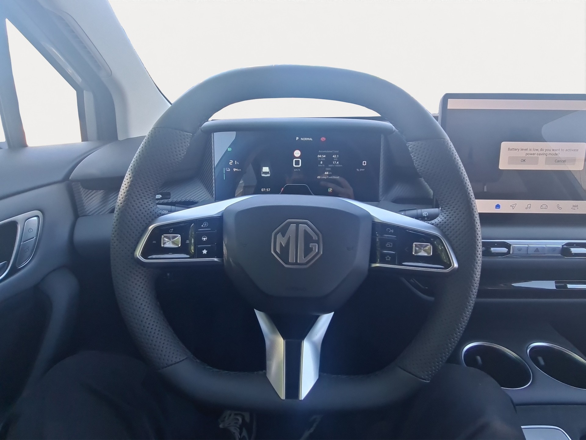 MG 4 EV 64kWh Premium Facelift-image-9