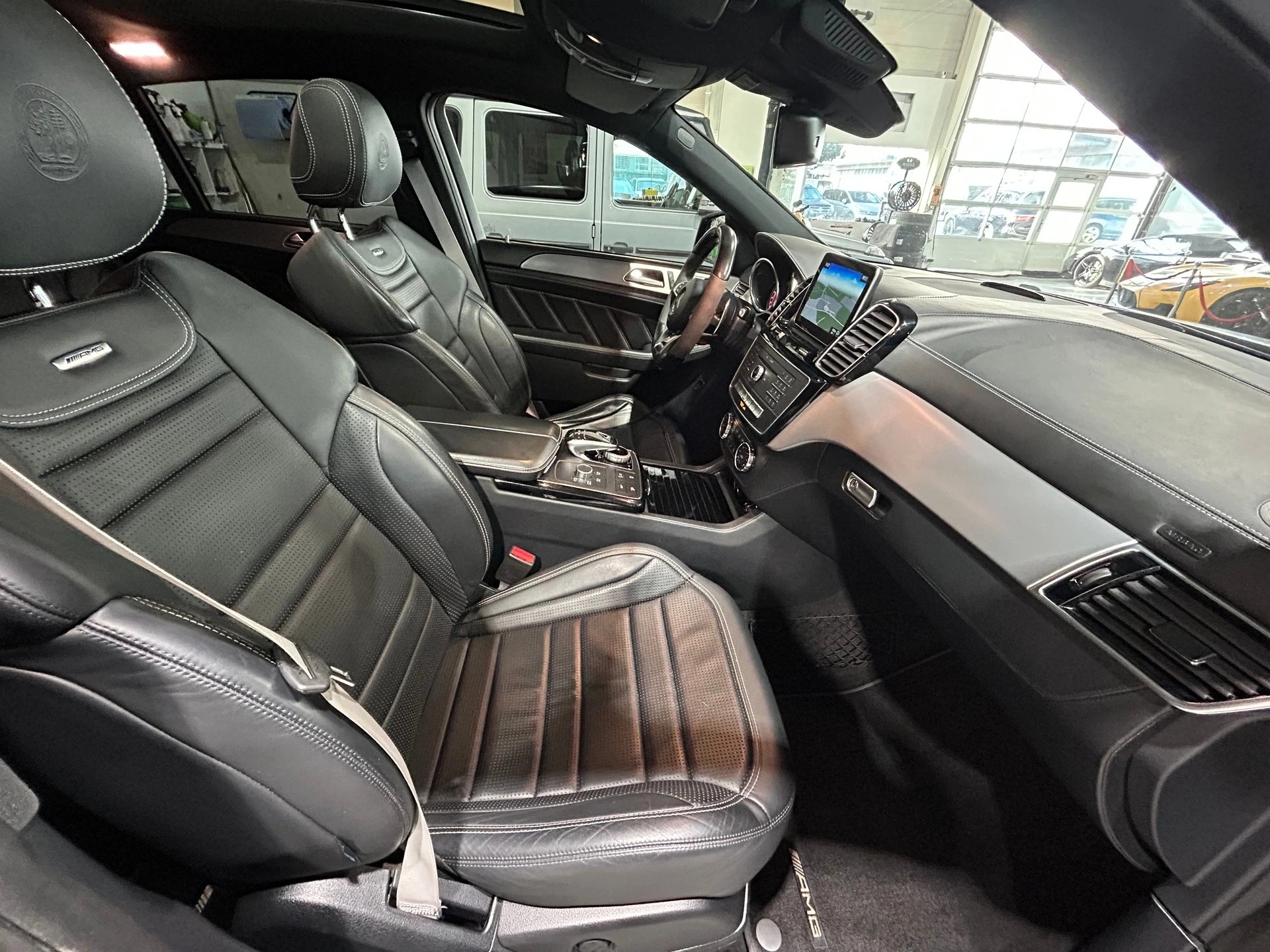 MERCEDES-BENZ GLE 63 V8 S AMG Coupé-image-8
