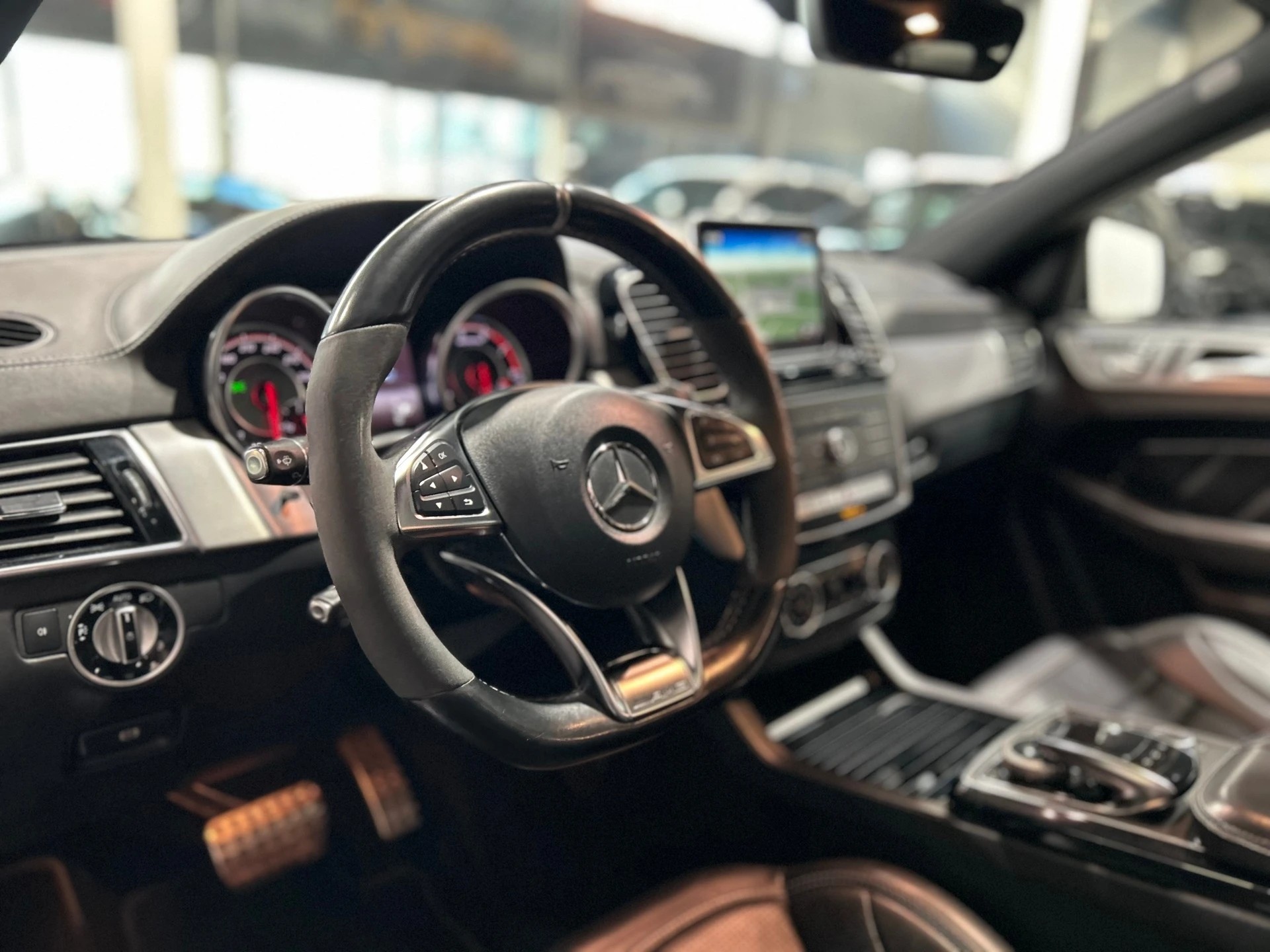 MERCEDES-BENZ GLE 63 V8 S AMG Coupé-image-17