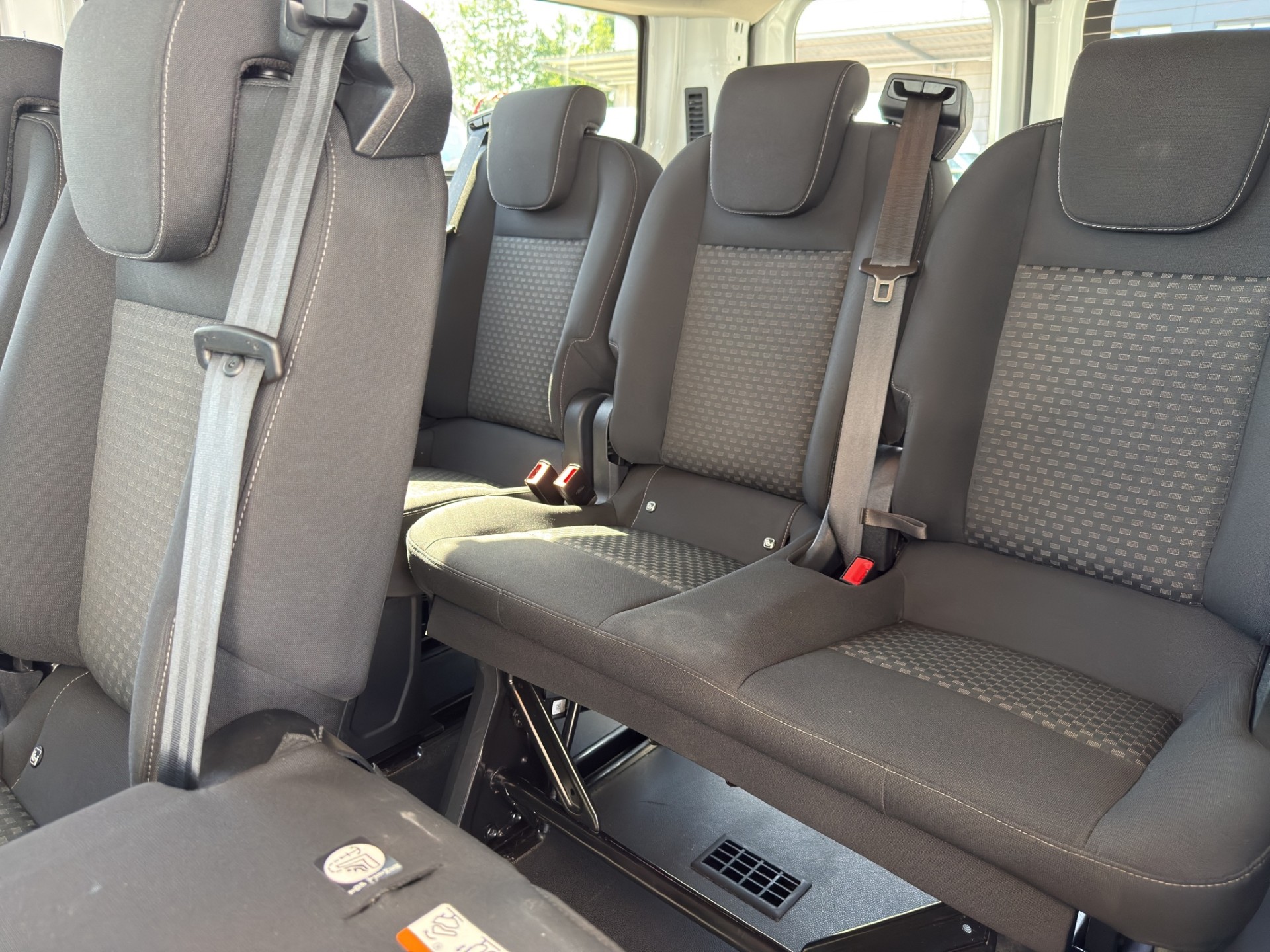 FORD Transit C Kombi 340 L2 2.0 TDCi 185 Trend-image-12