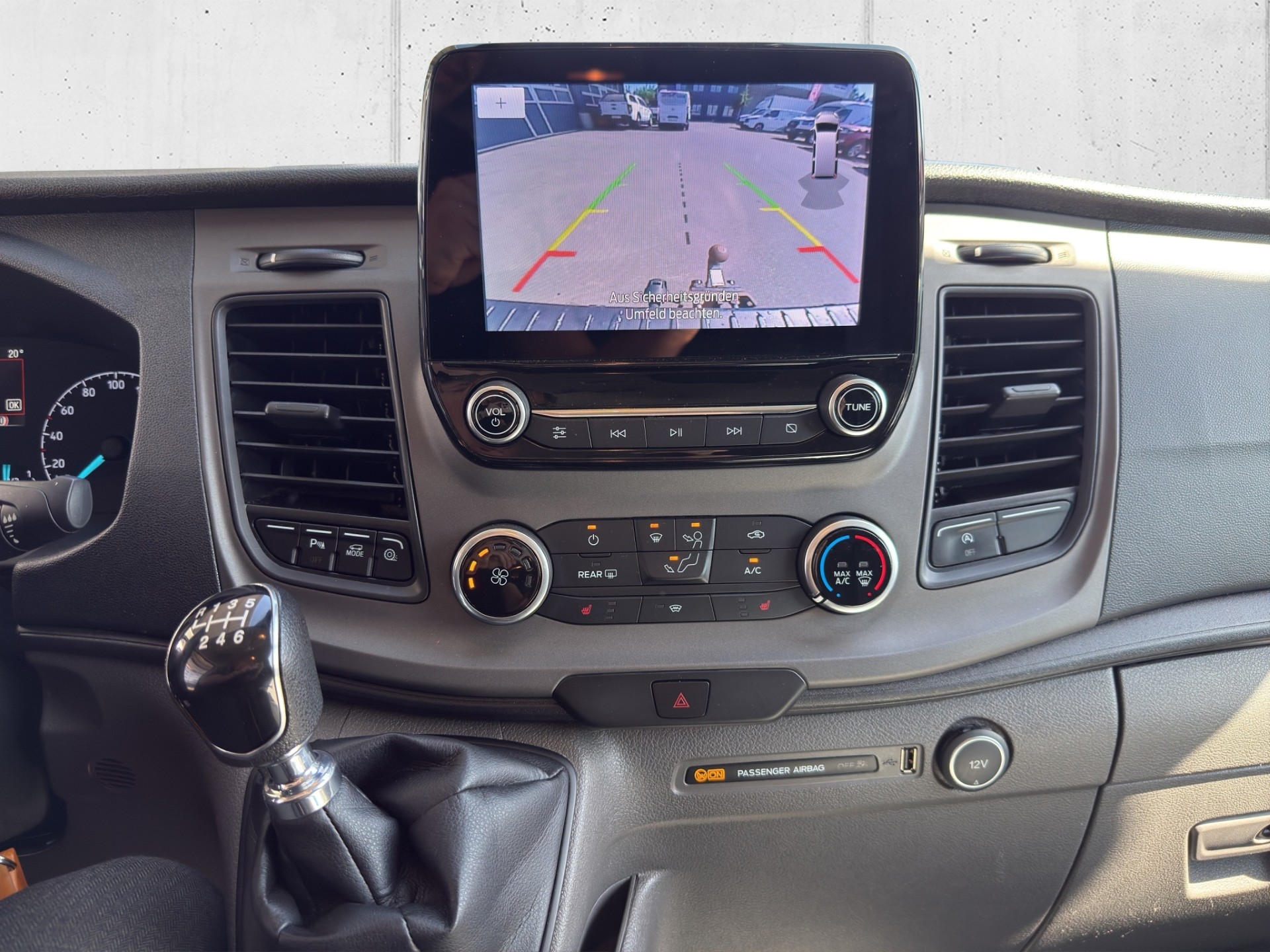 FORD Transit C Kombi 340 L2 2.0 TDCi 185 Trend-image-10