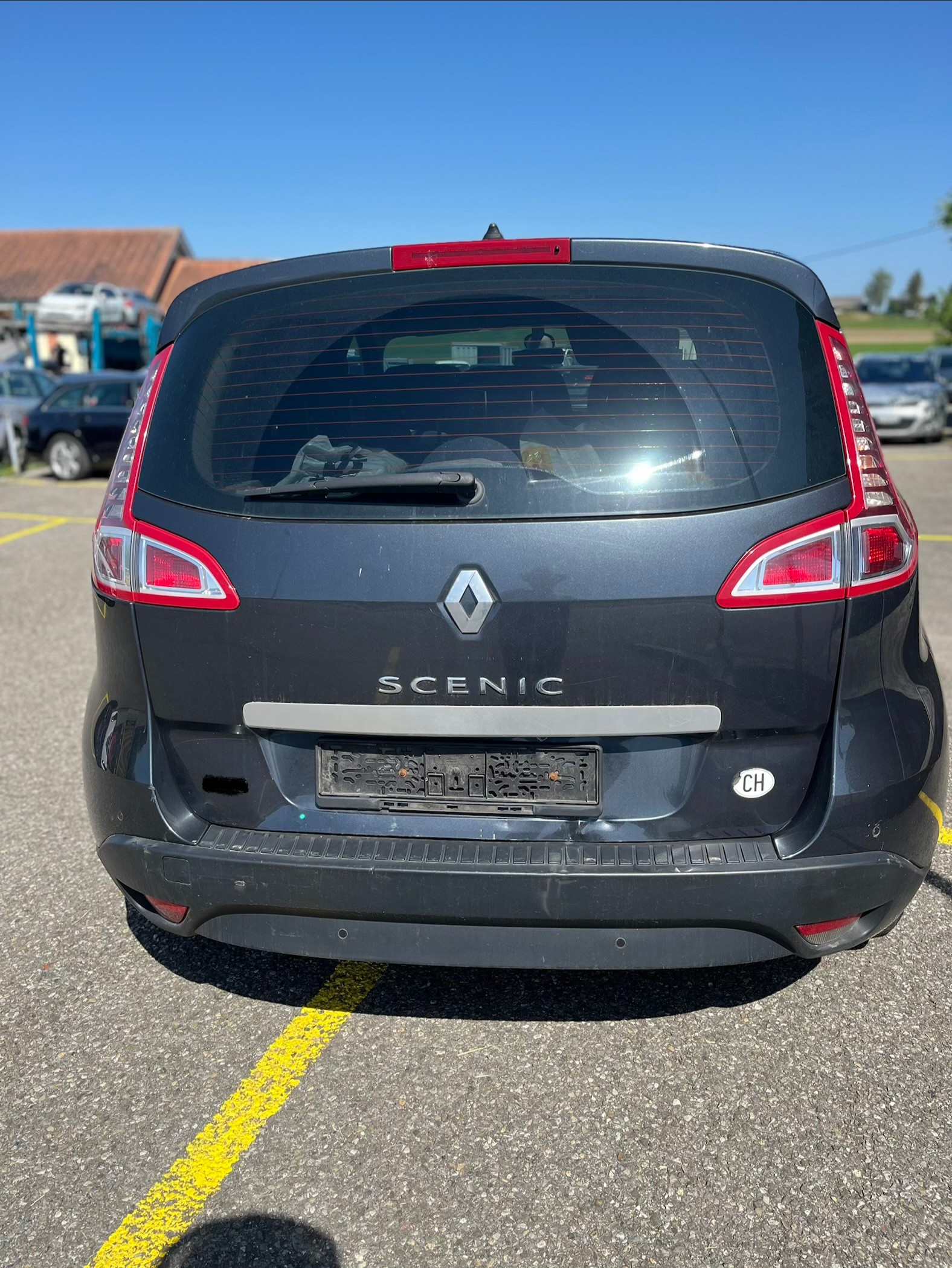 RENAULT 1,4i Benzin Mfk 11/2025 Euro B04-image-9