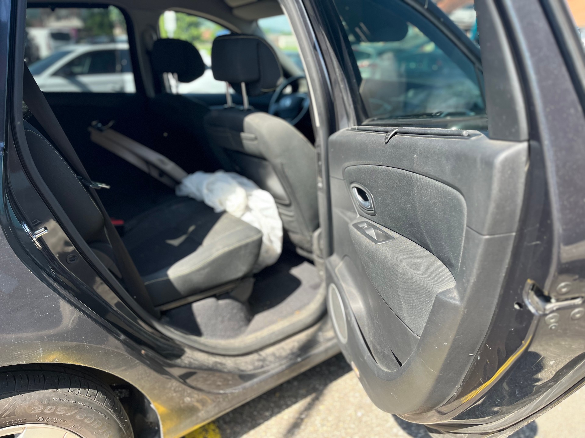 RENAULT 1,4i Benzin Mfk 11/2025 Euro B04-image-14
