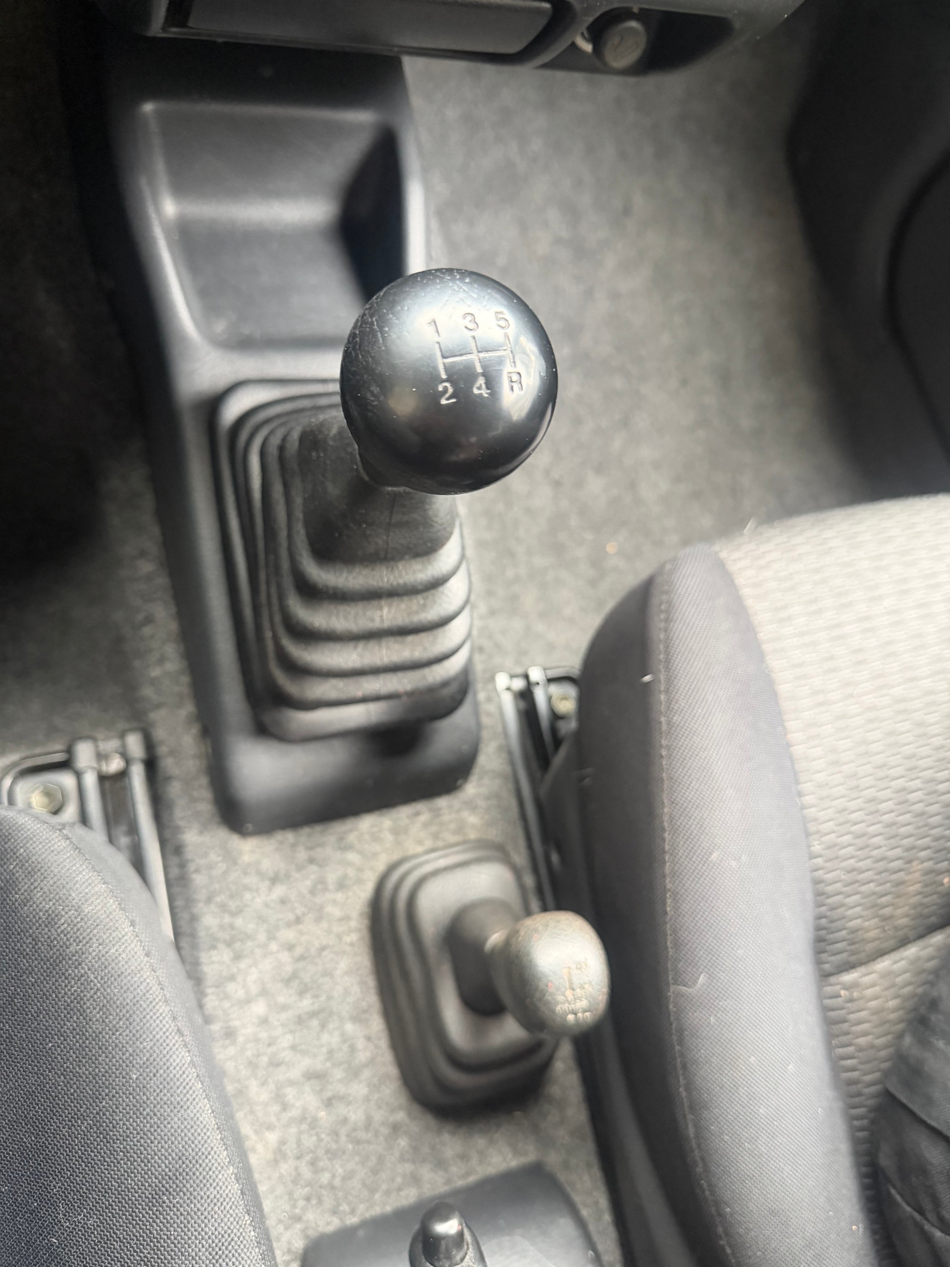 SUZUKI Jimny 1.5 Turbodiesel (JLX) Country-image-3