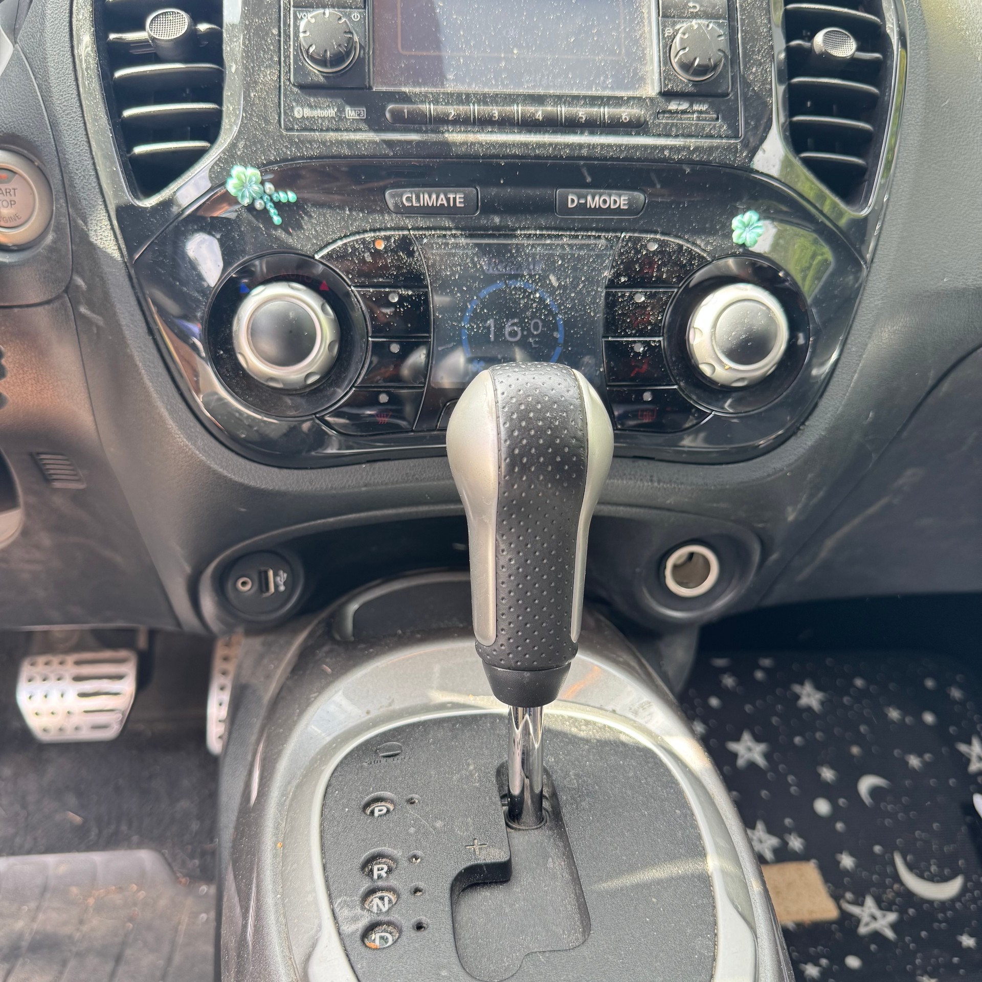 NISSAN Juke 1.6 DIG-T Shiro 4x4 Xtronic M-CVT-image-7