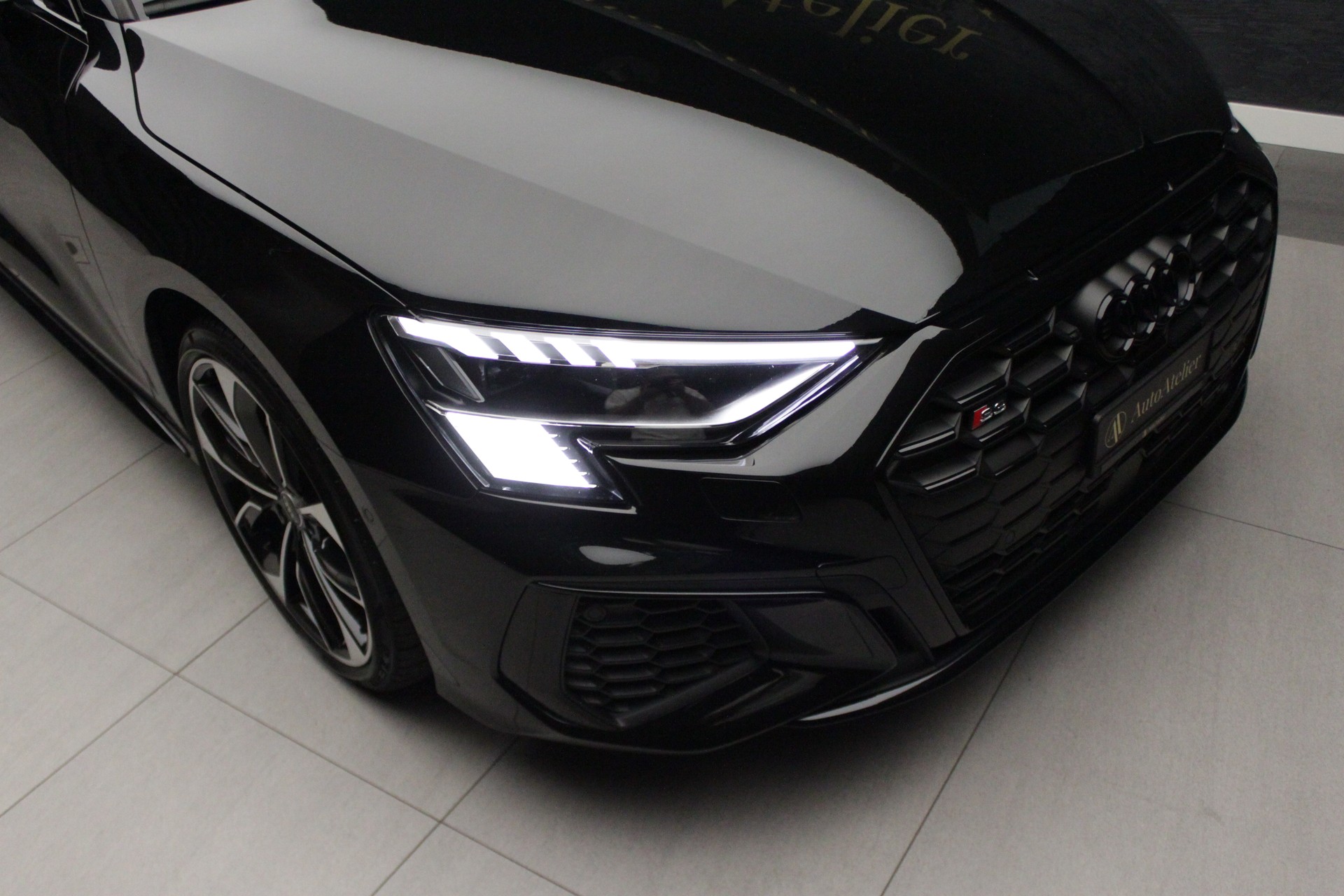 AUDI S3 Sportback 2.0 TFSI quattro S-tronic-image-5
